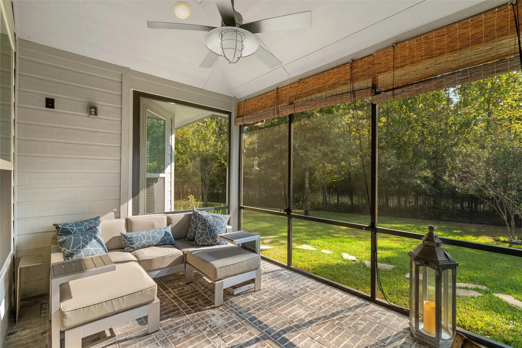 Property Slideshow image 5 of 30 | 106 wild wisteria pl, Montgomery, TX, 77316