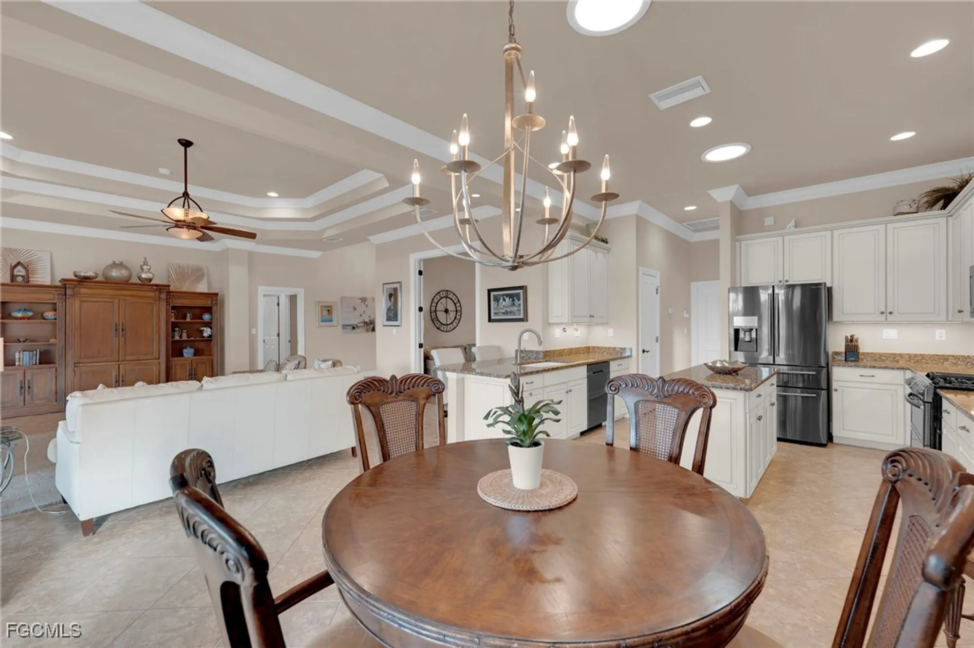 Property Slideshow image 14 of 37 | 3221 orangetree bnd, Fort Myers, FL, 33905