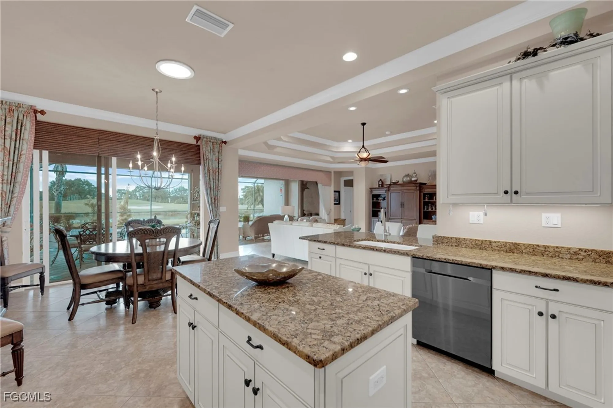 Property Slideshow image 16 of 37 | 3221 orangetree bnd, Fort Myers, FL, 33905