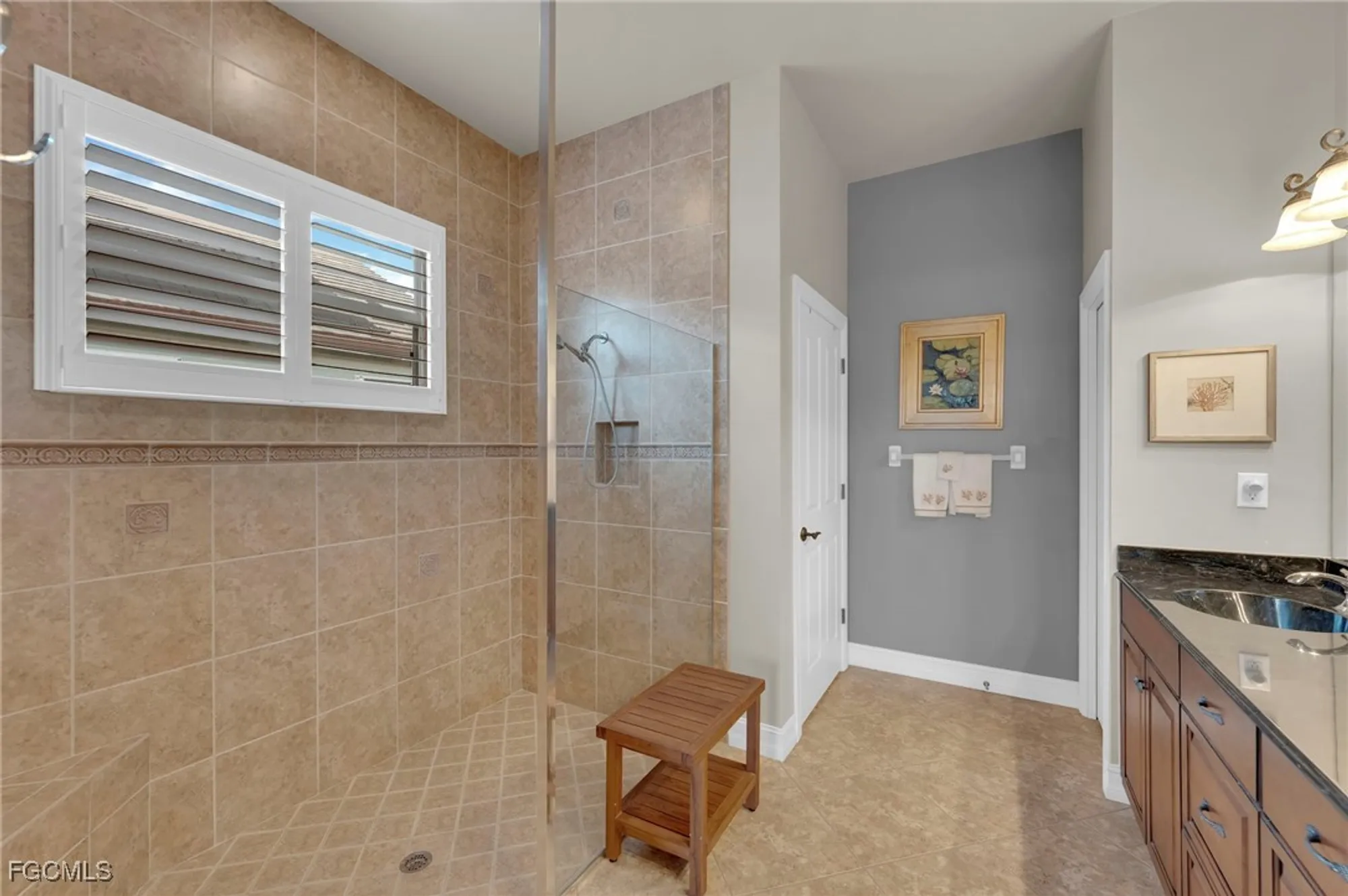 Property Slideshow image 21 of 37 | 3221 orangetree bnd, Fort Myers, FL, 33905