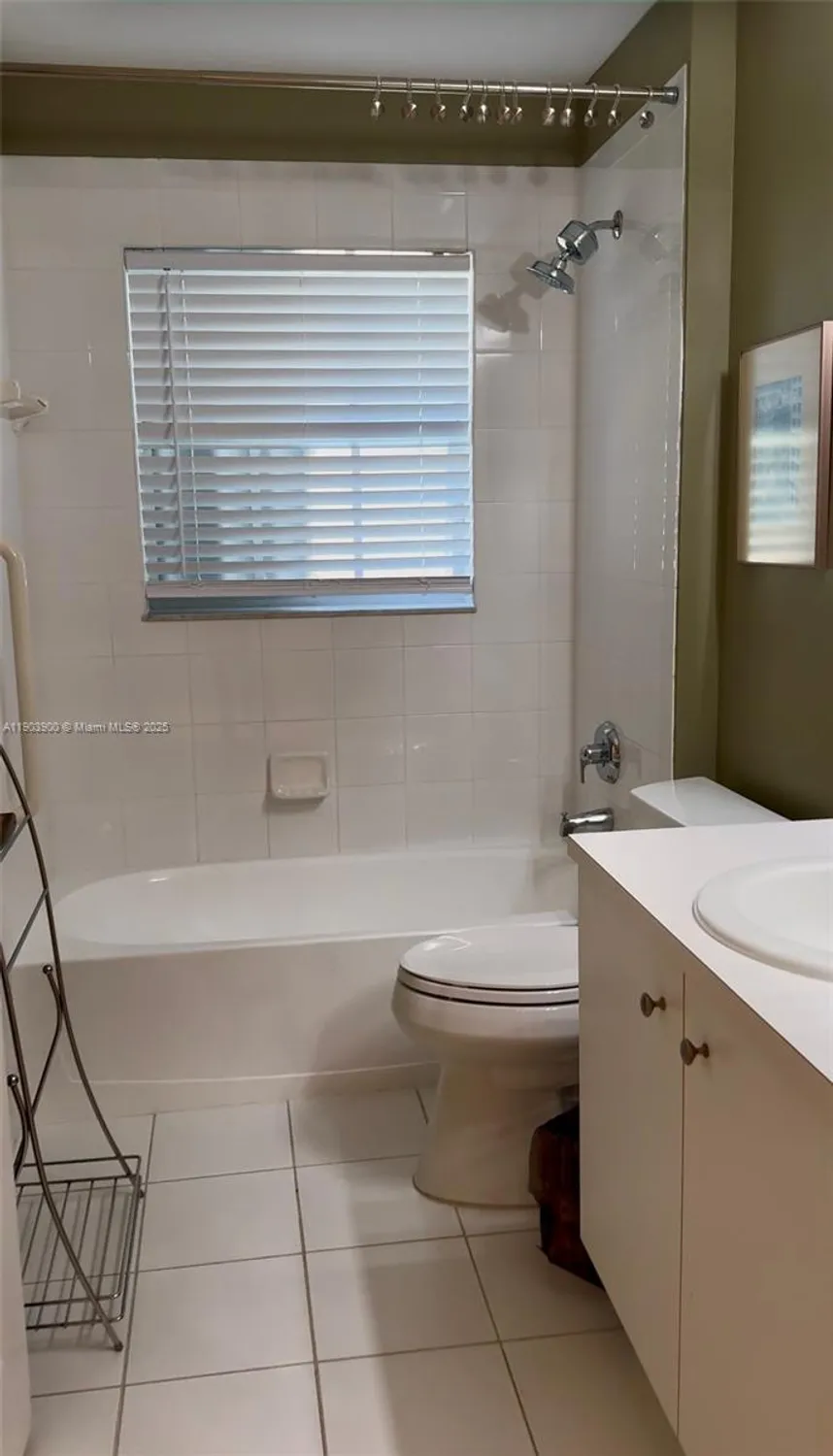 Property Slideshow image 21 of 25 | 6050 heliconia rd # 6050, Delray Beach, FL, 33484