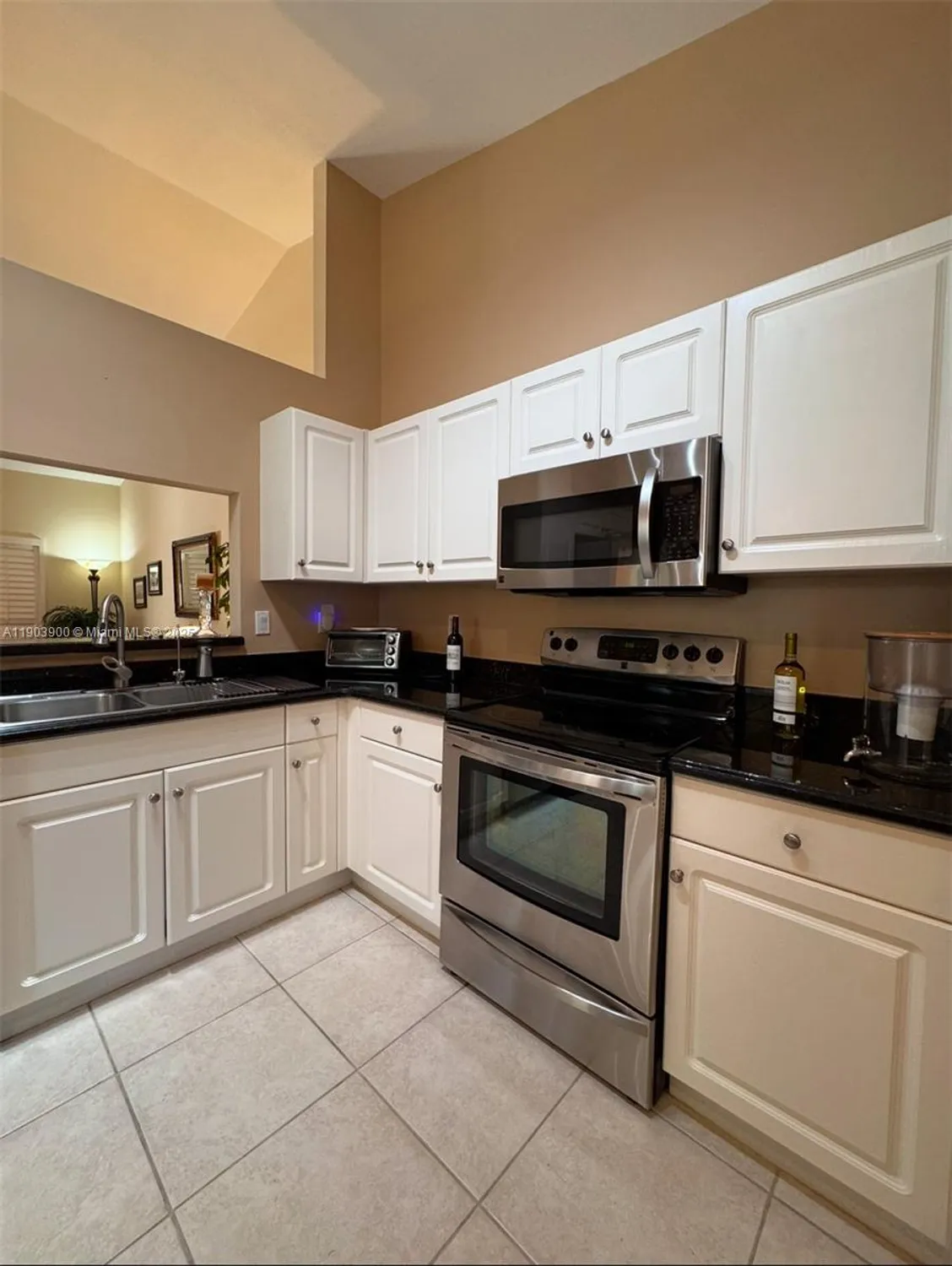 Property Slideshow image 6 of 25 | 6050 heliconia rd # 6050, Delray Beach, FL, 33484