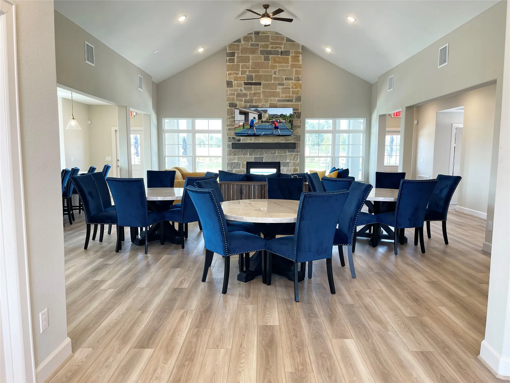 Property Slideshow image 18 of 22 | 1206 hidden oaks dr, Tomball, TX, 77375