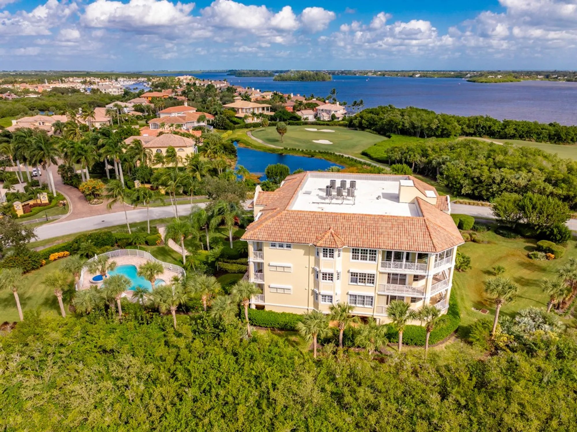 Property Slideshow image 31 of 36 | 5055 n harbor dr apt 302, Vero Beach, FL, 32967