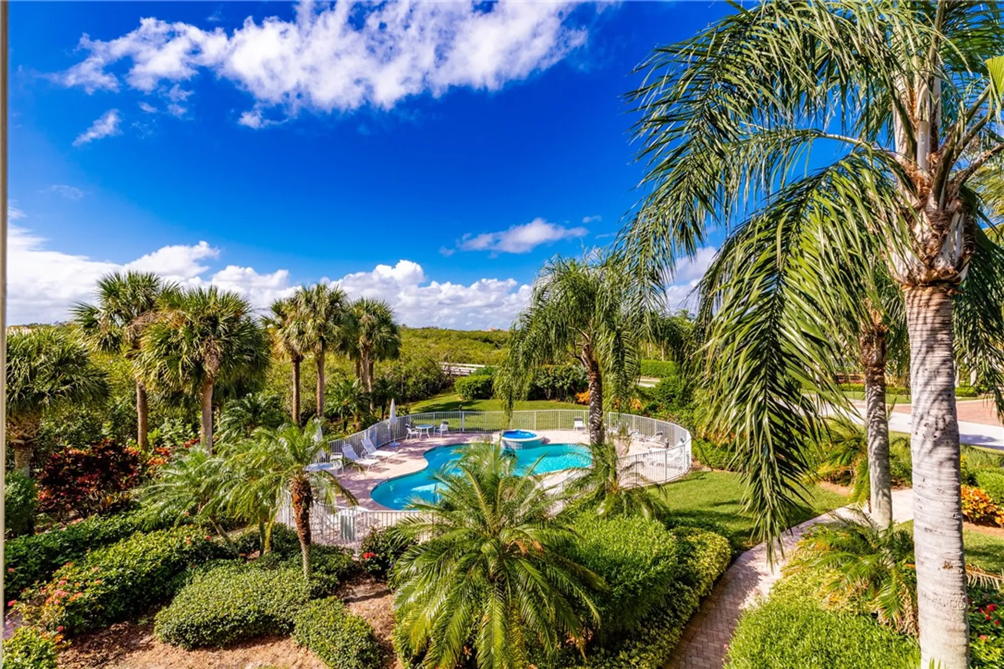 Property Slideshow image 33 of 36 | 5055 n harbor dr apt 302, Vero Beach, FL, 32967