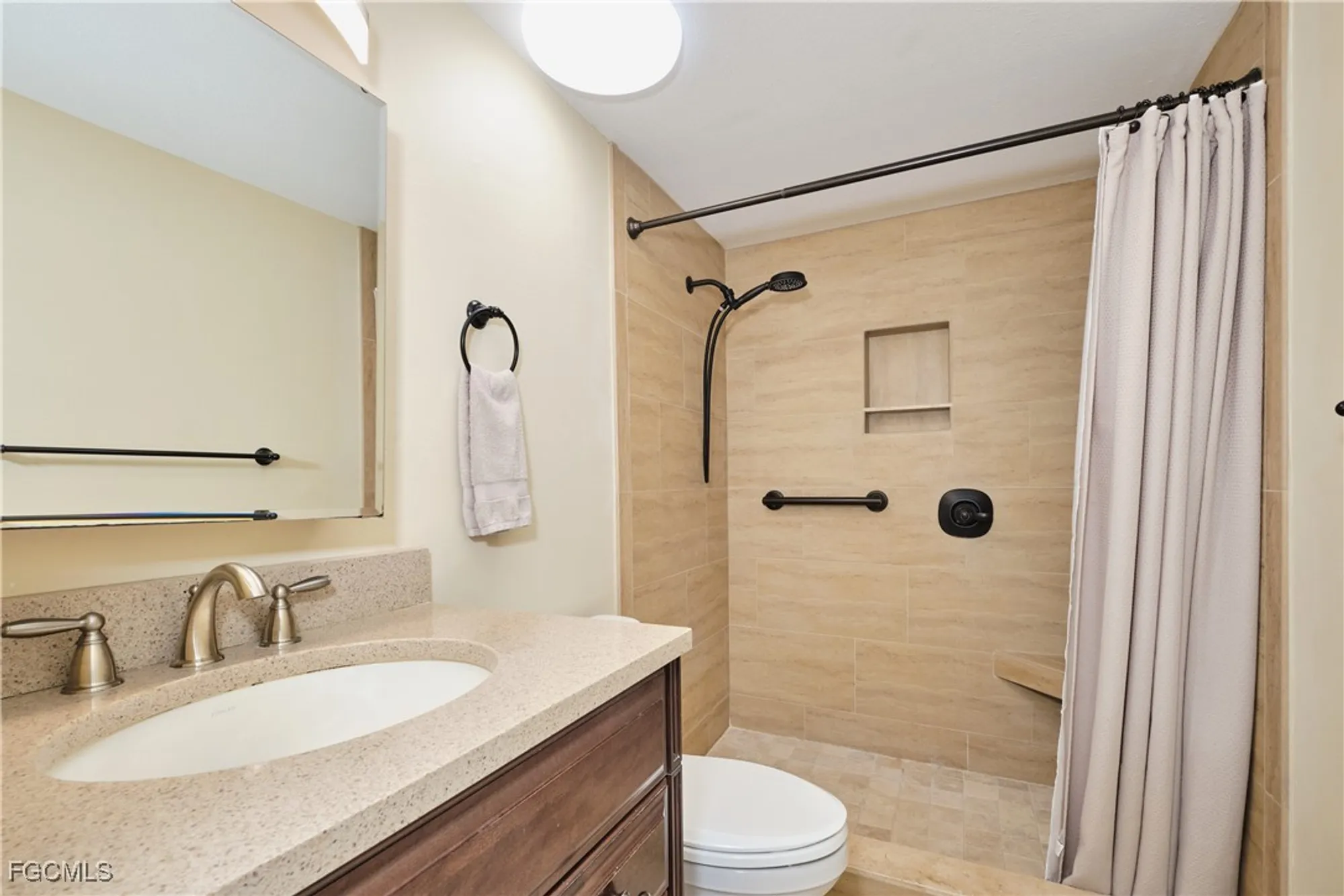 Property Slideshow image 24 of 49 | 7410 lake breeze dr 402, Fort Myers, FL, 33907