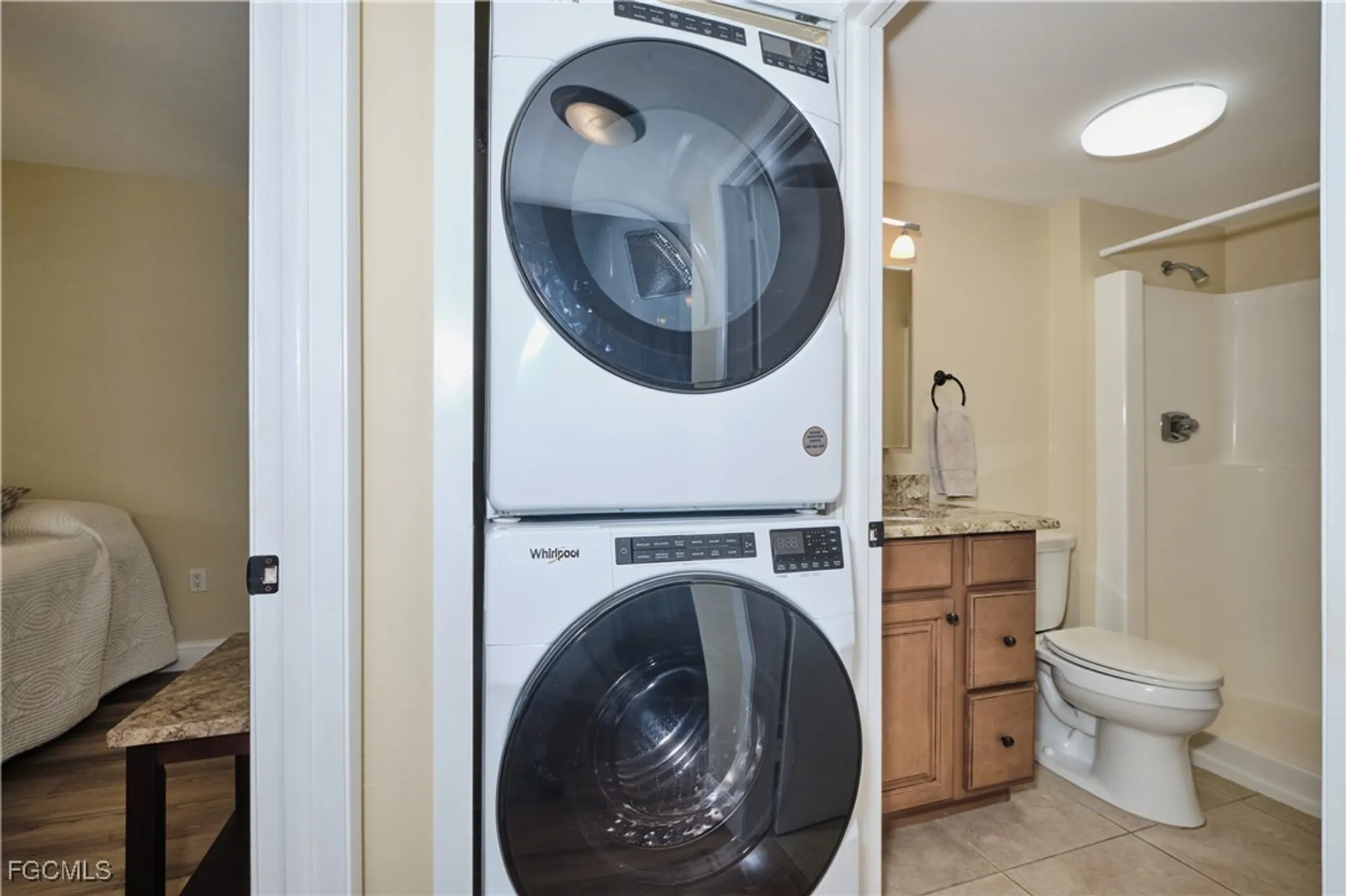 Property Slideshow image 27 of 49 | 7410 lake breeze dr 402, Fort Myers, FL, 33907