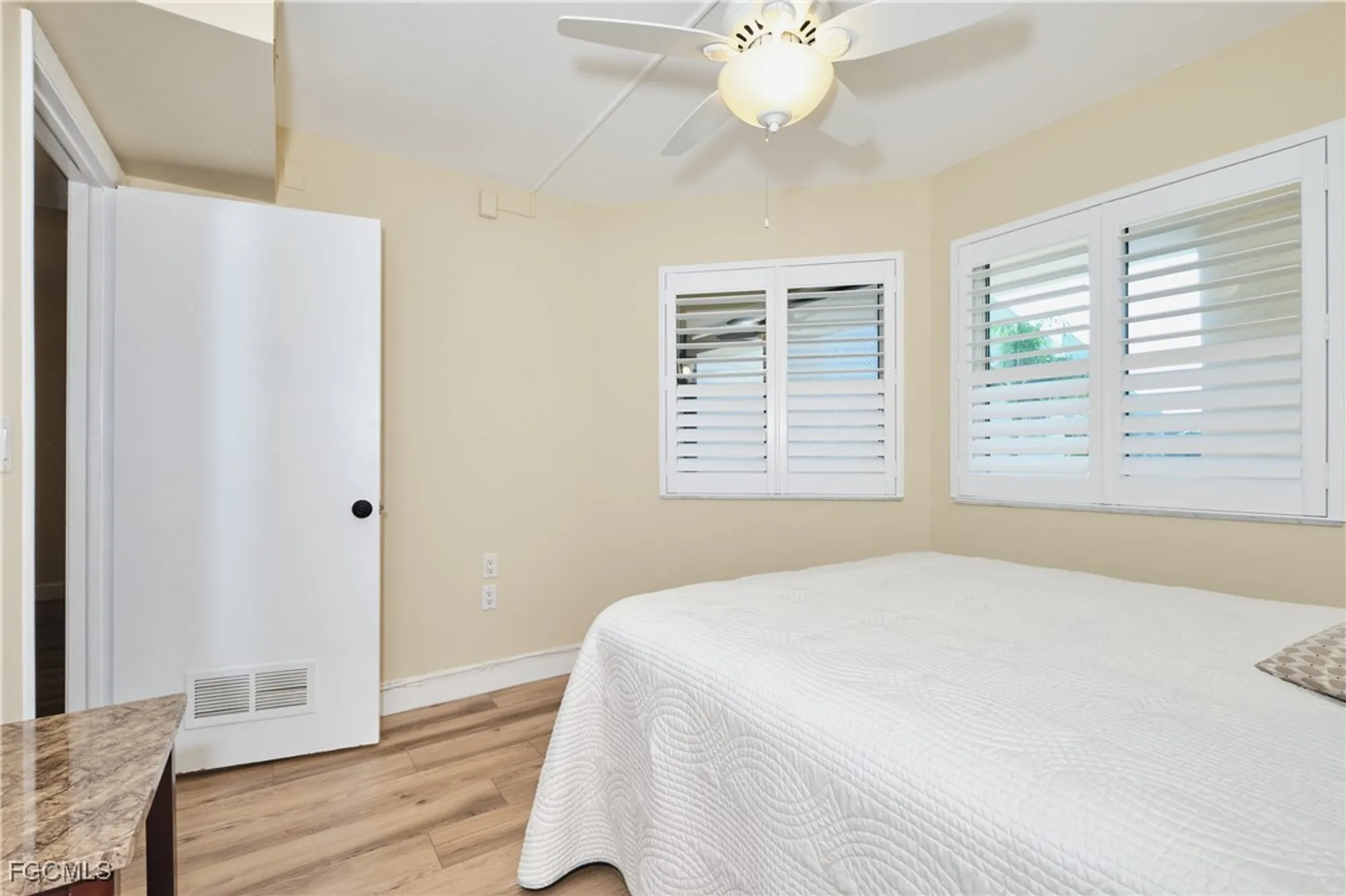 Property Slideshow image 29 of 49 | 7410 lake breeze dr 402, Fort Myers, FL, 33907