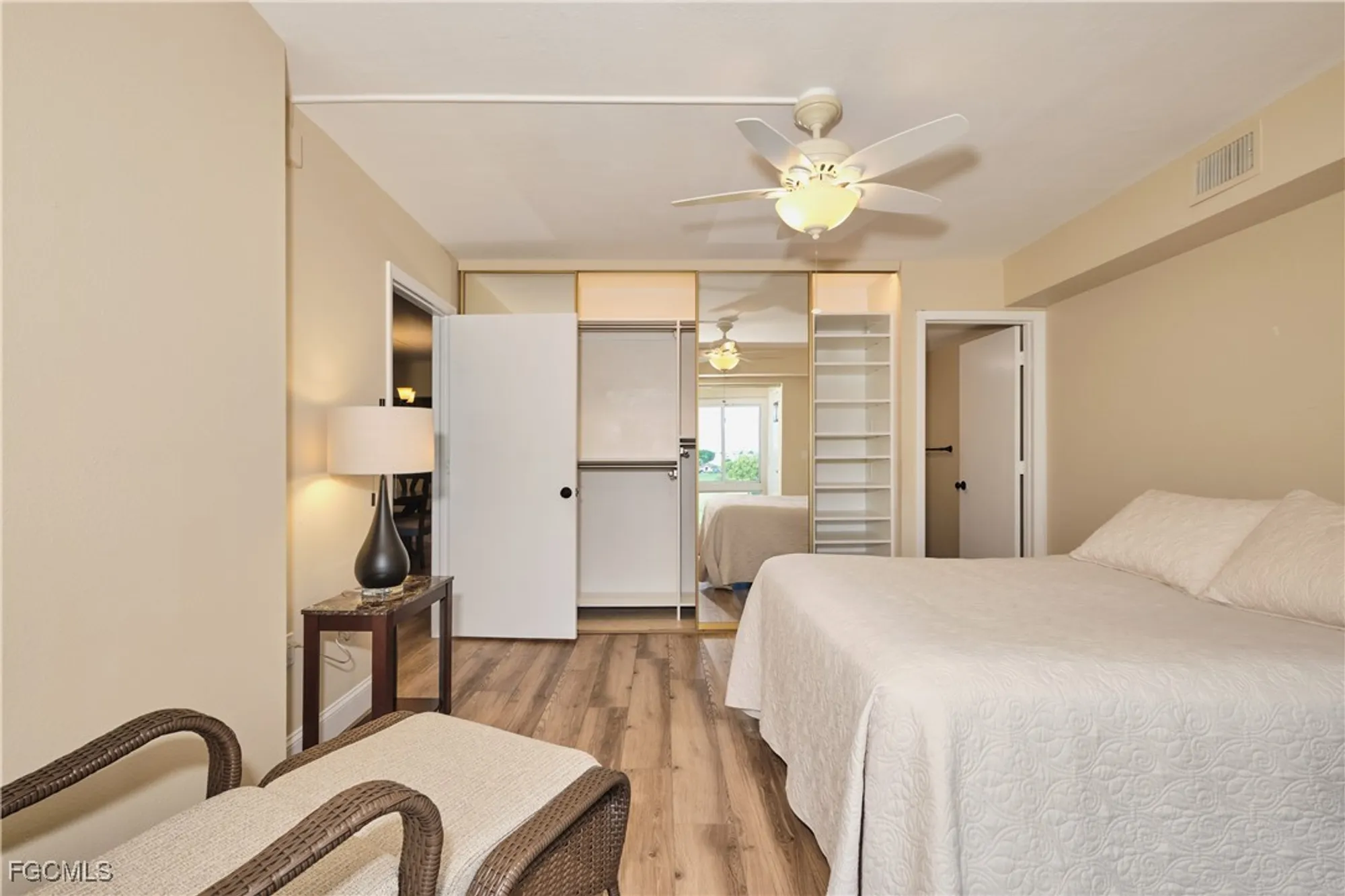 Property Slideshow image 21 of 49 | 7410 lake breeze dr 402, Fort Myers, FL, 33907