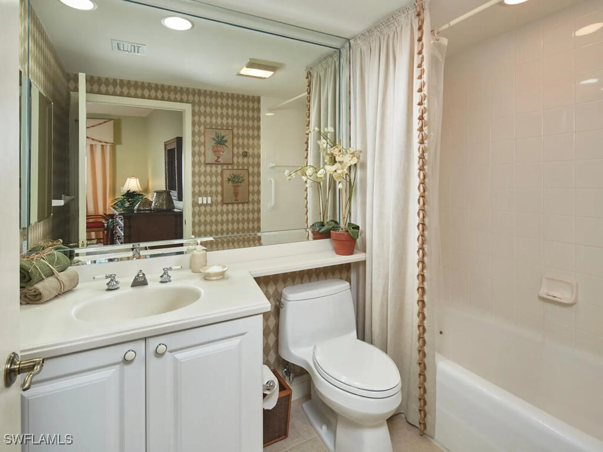 Property Slideshow image 19 of 25 | 4751 bonita bay blvd 1105, Bonita Springs, FL, 34134