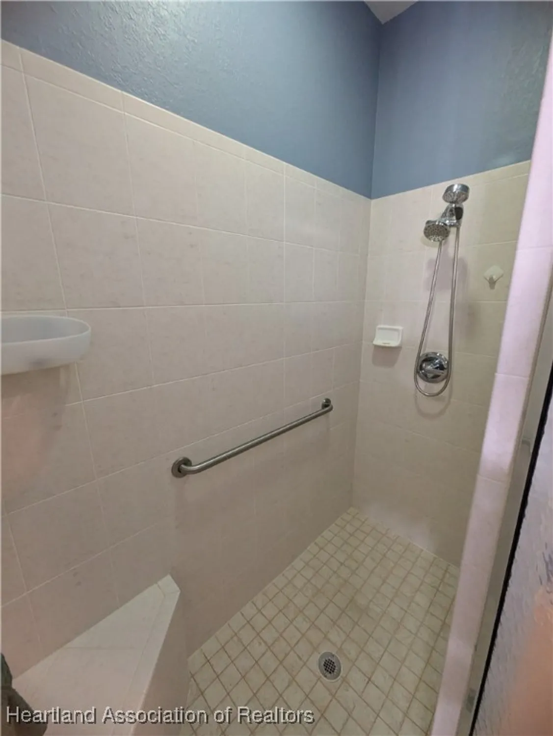 Property Slideshow image 18 of 41 | 9 somerset ln, Lake Placid, FL, 33852