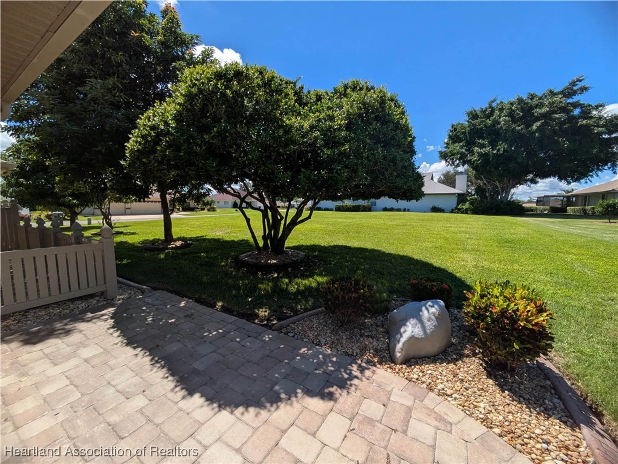 Property Slideshow image 37 of 41 | 9 somerset ln, Lake Placid, FL, 33852