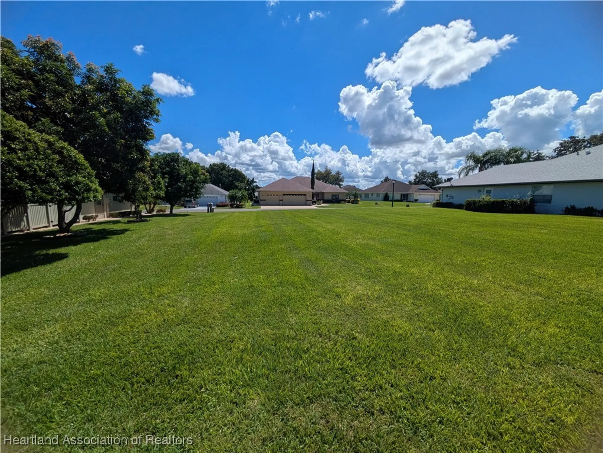 Property Slideshow image 39 of 41 | 9 somerset ln, Lake Placid, FL, 33852