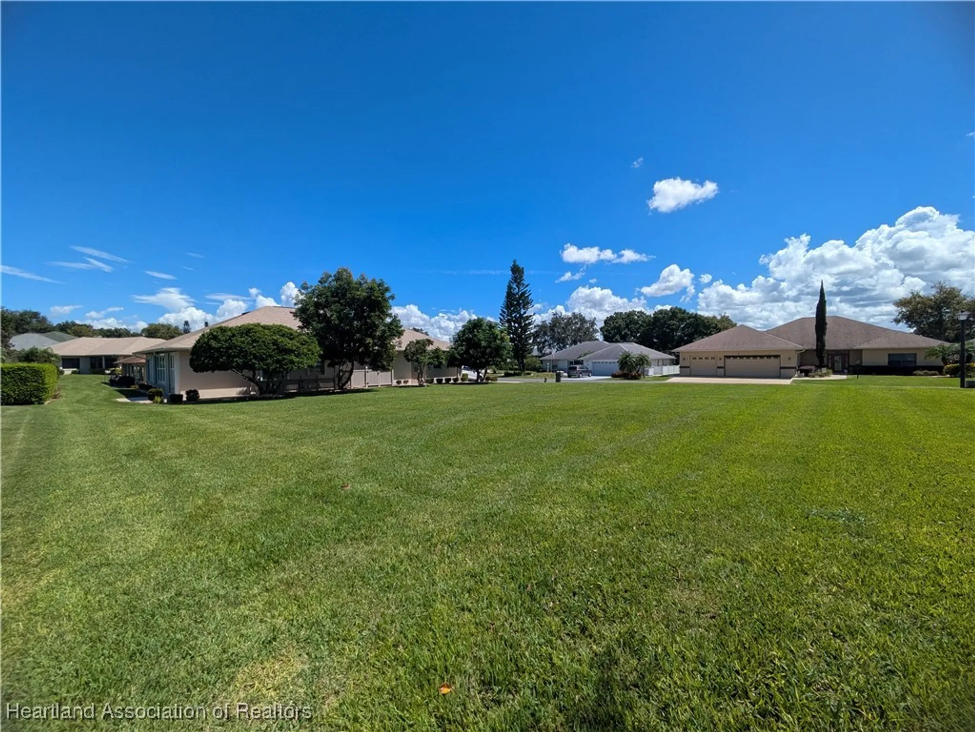 Property Slideshow image 40 of 41 | 9 somerset ln, Lake Placid, FL, 33852