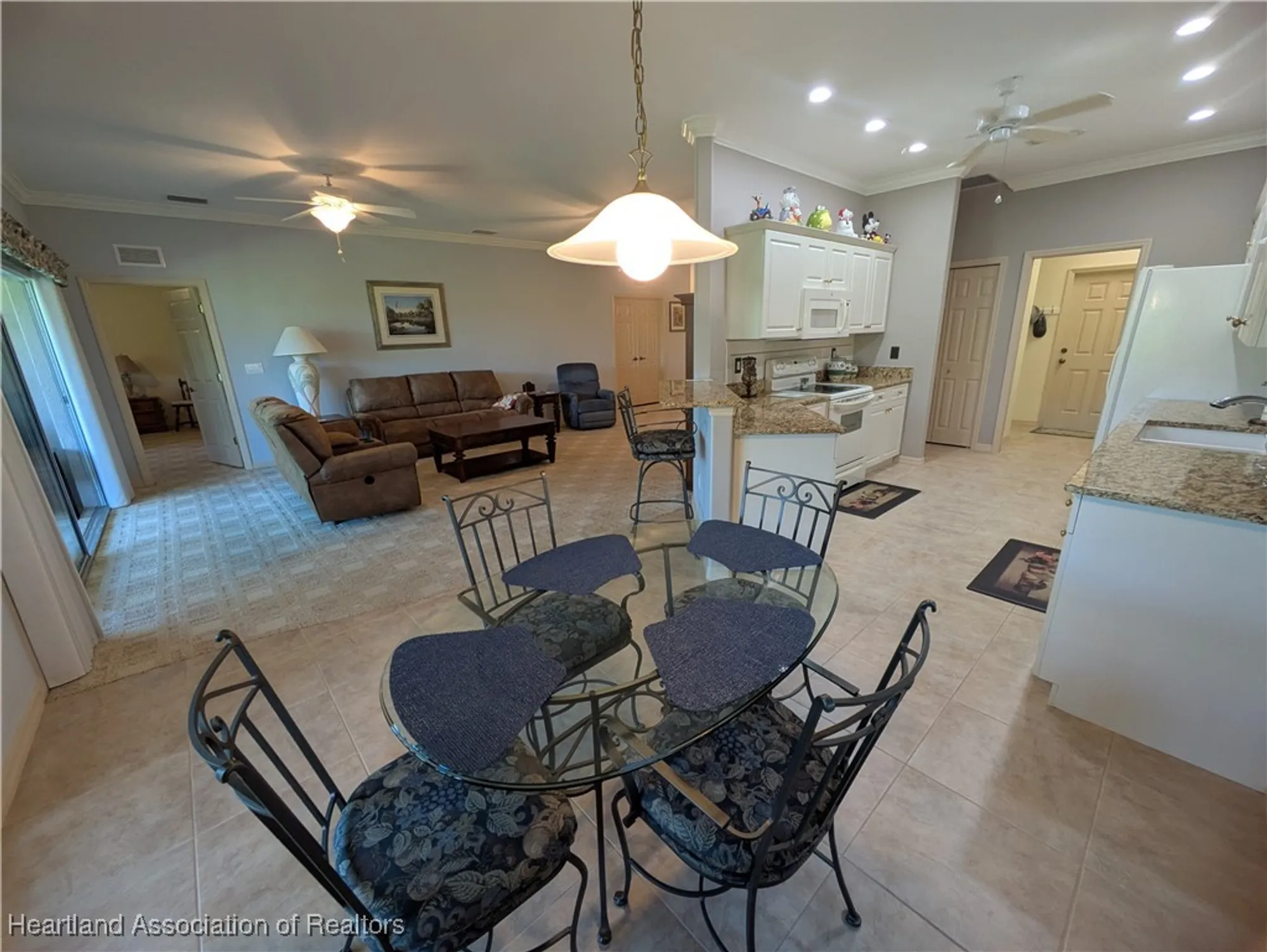 Property Slideshow image 8 of 41 | 9 somerset ln, Lake Placid, FL, 33852