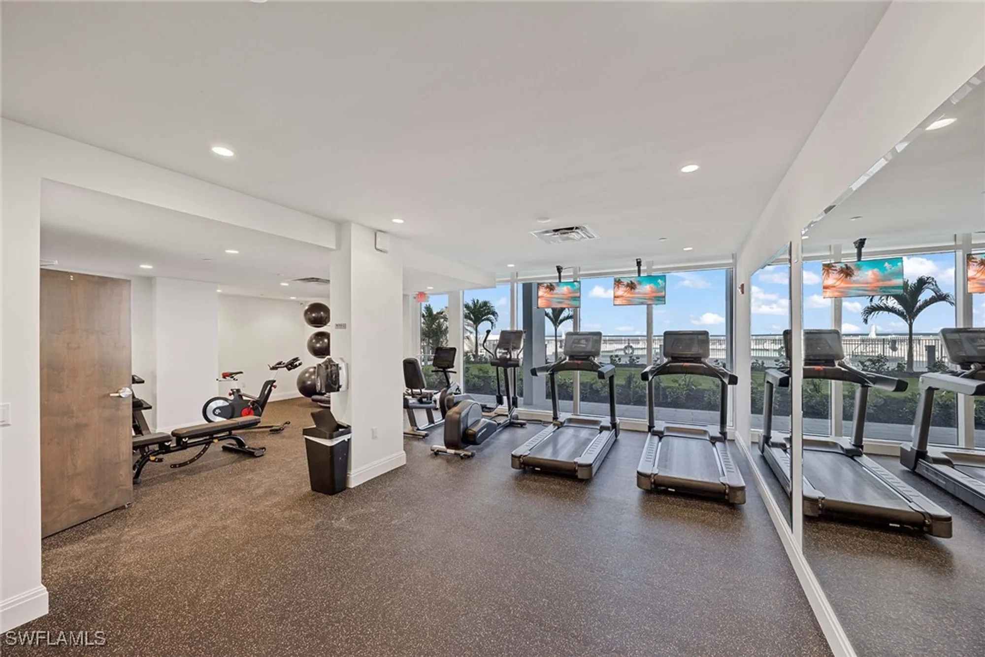 Property Slideshow image 16 of 21 | 3443 gulf shore blvd 207, Naples, FL, 34103