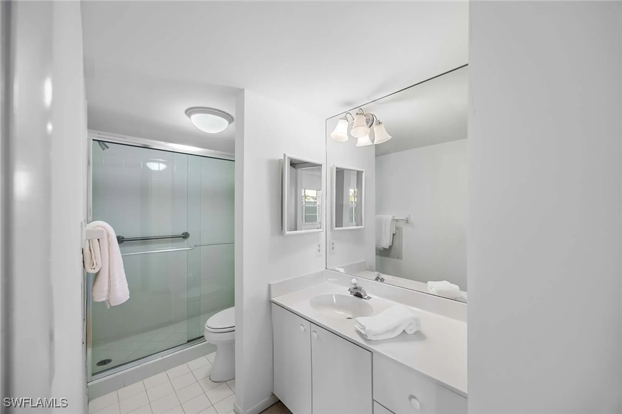 Property Slideshow image 10 of 21 | 3443 gulf shore blvd 207, Naples, FL, 34103