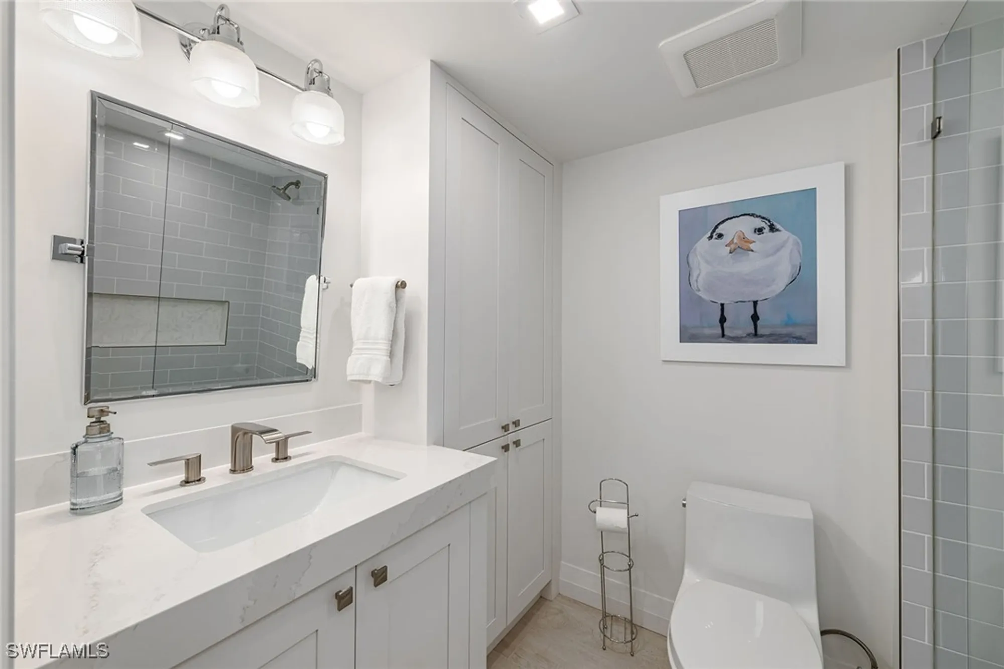 Property Slideshow image 12 of 20 | 2850 gulf shore blvd 110, Naples, FL, 34103