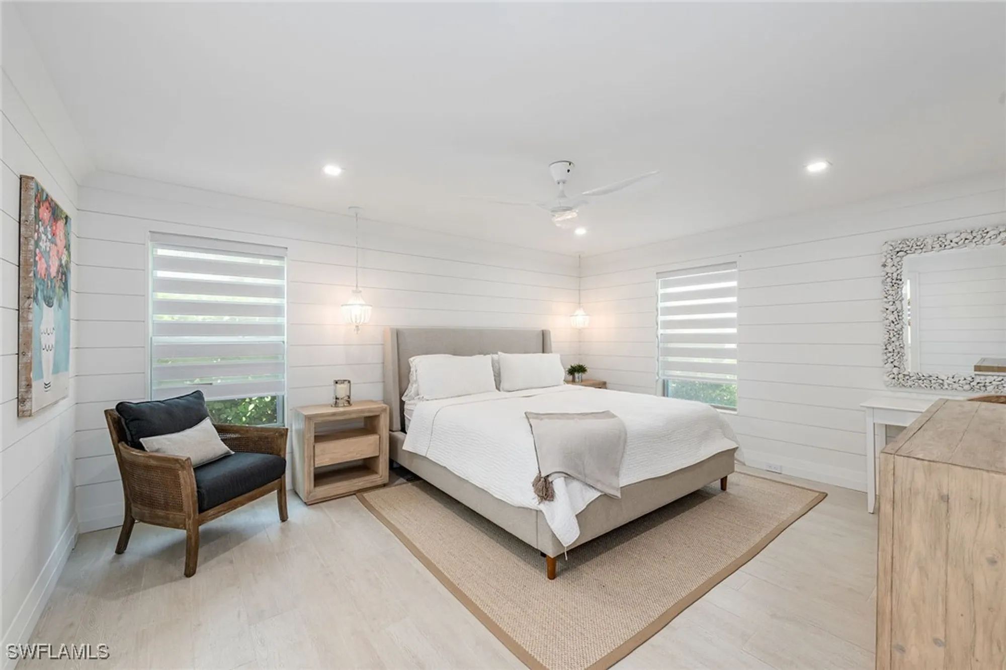 Property Slideshow image 8 of 20 | 2850 gulf shore blvd 110, Naples, FL, 34103