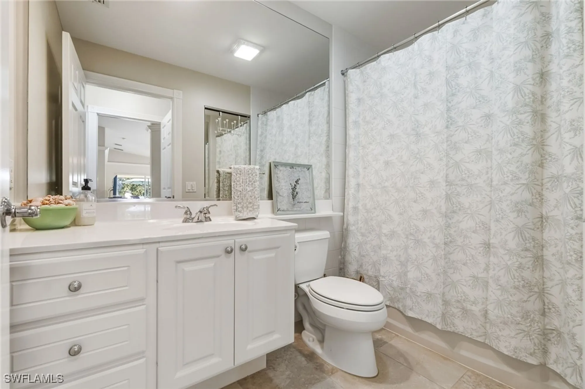 Property Slideshow image 13 of 22 | 8089 xenia ln, Naples, FL, 34114