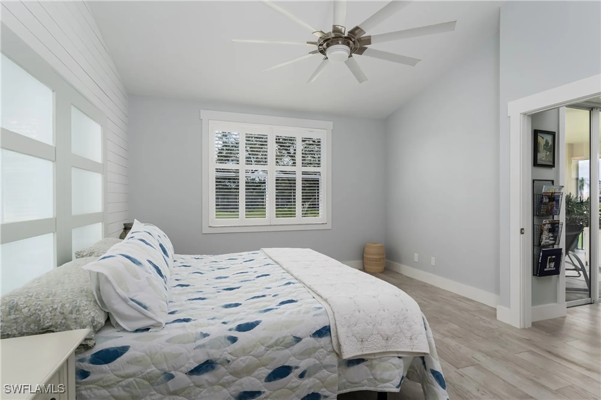 Property Slideshow image 15 of 50 | 650 lalique cir apt 308, Naples, FL, 34119