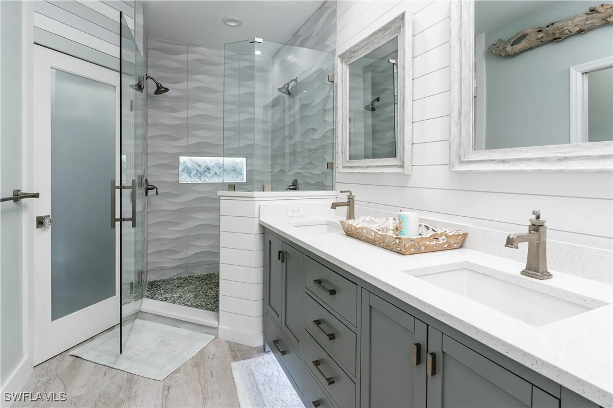 Property Slideshow image 17 of 50 | 650 lalique cir apt 308, Naples, FL, 34119