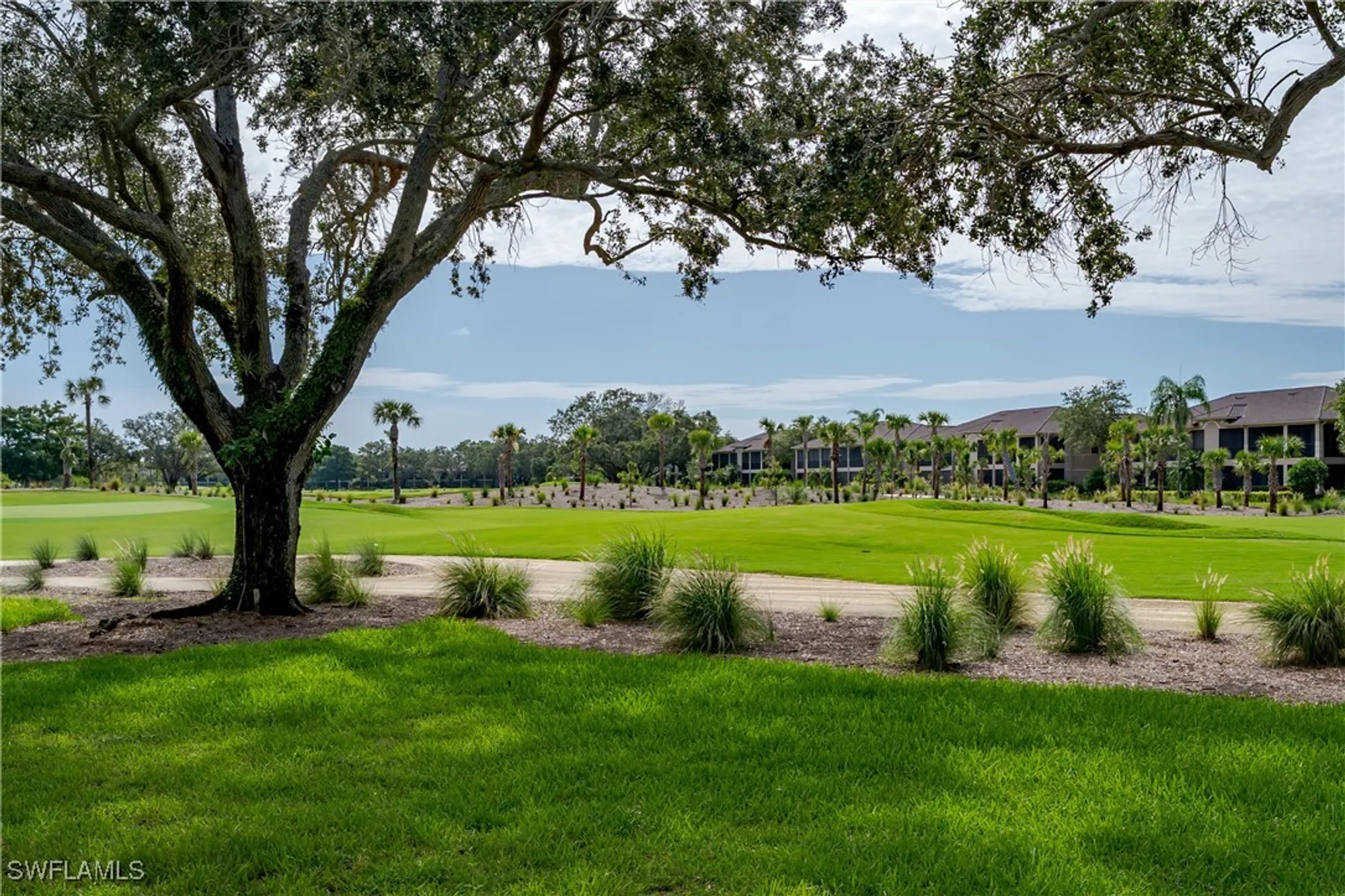 Property Slideshow image 35 of 50 | 650 lalique cir apt 308, Naples, FL, 34119