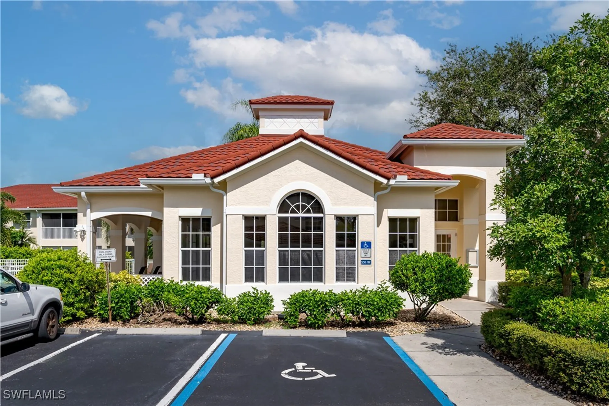 Property Slideshow image 36 of 50 | 650 lalique cir apt 308, Naples, FL, 34119