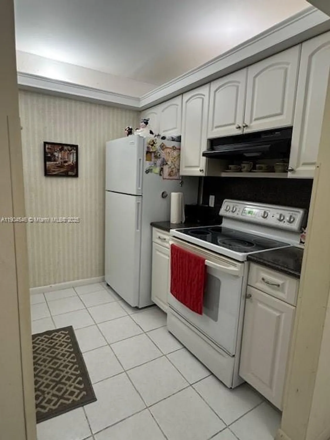 Property Slideshow image 12 of 19 | 200 sw 132nd way apt 212l, Pembroke Pines, FL, 33027