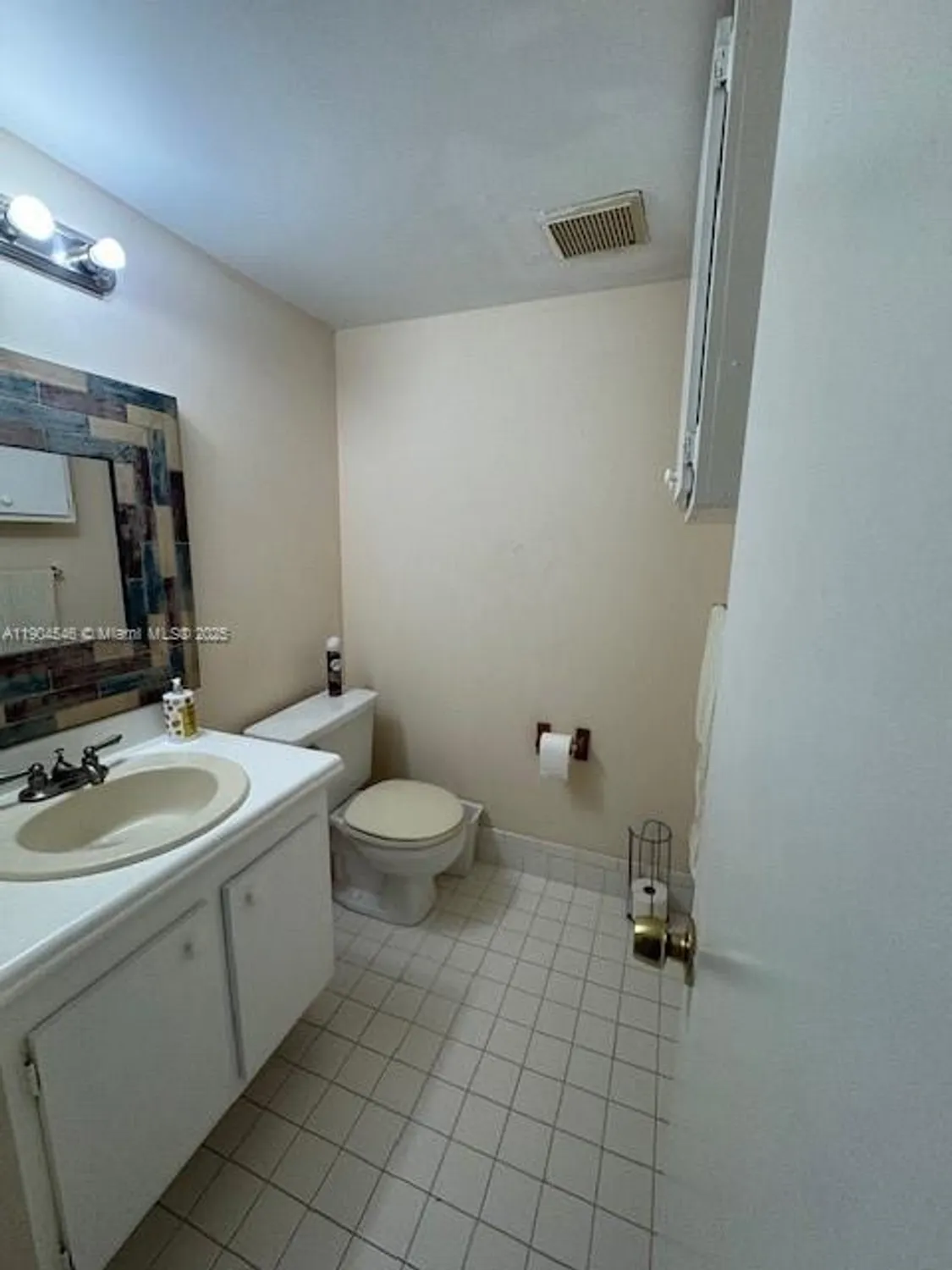 Property Slideshow image 13 of 19 | 200 sw 132nd way apt 212l, Pembroke Pines, FL, 33027