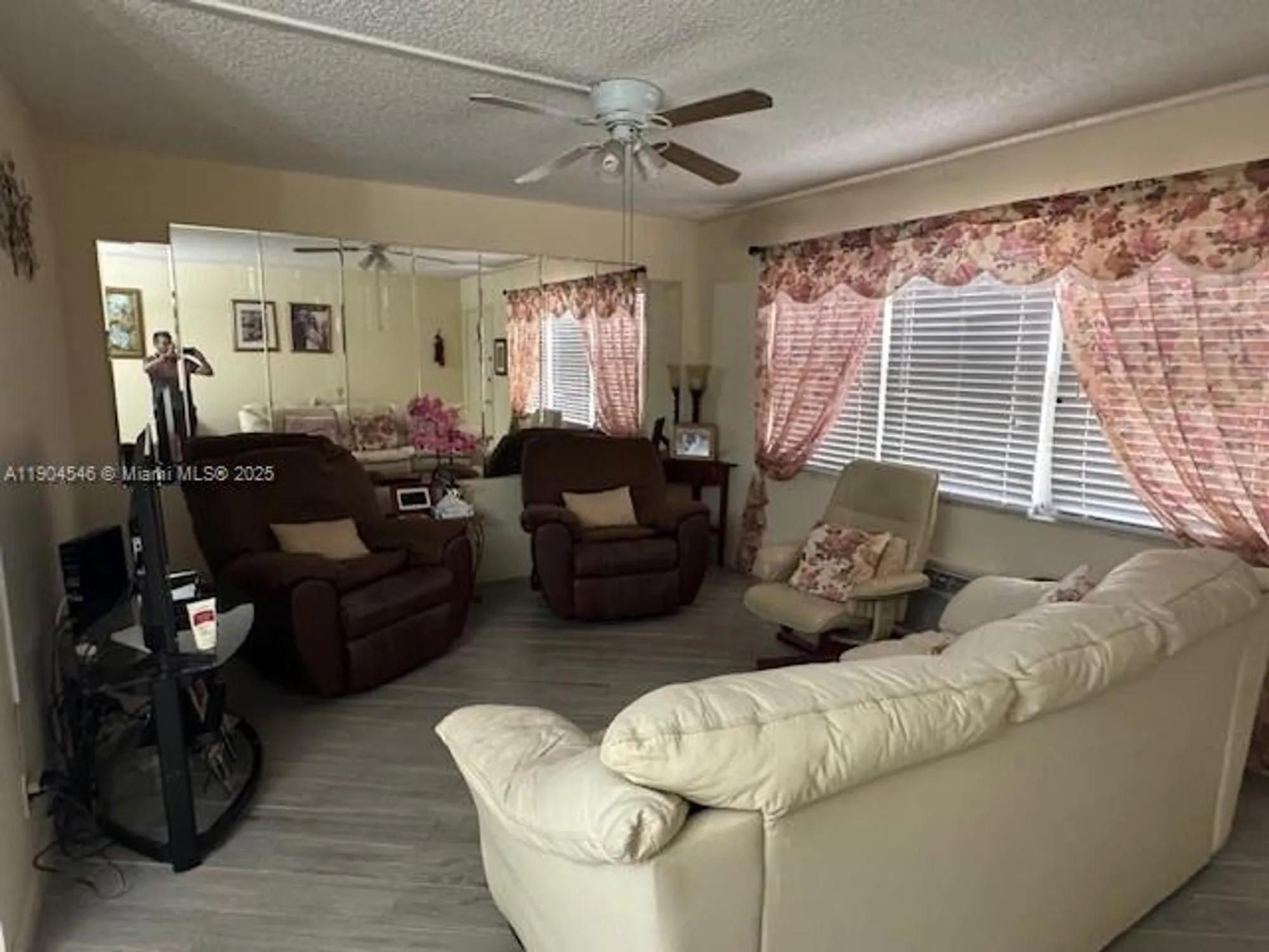 Property Slideshow image 9 of 19 | 200 sw 132nd way apt 212l, Pembroke Pines, FL, 33027