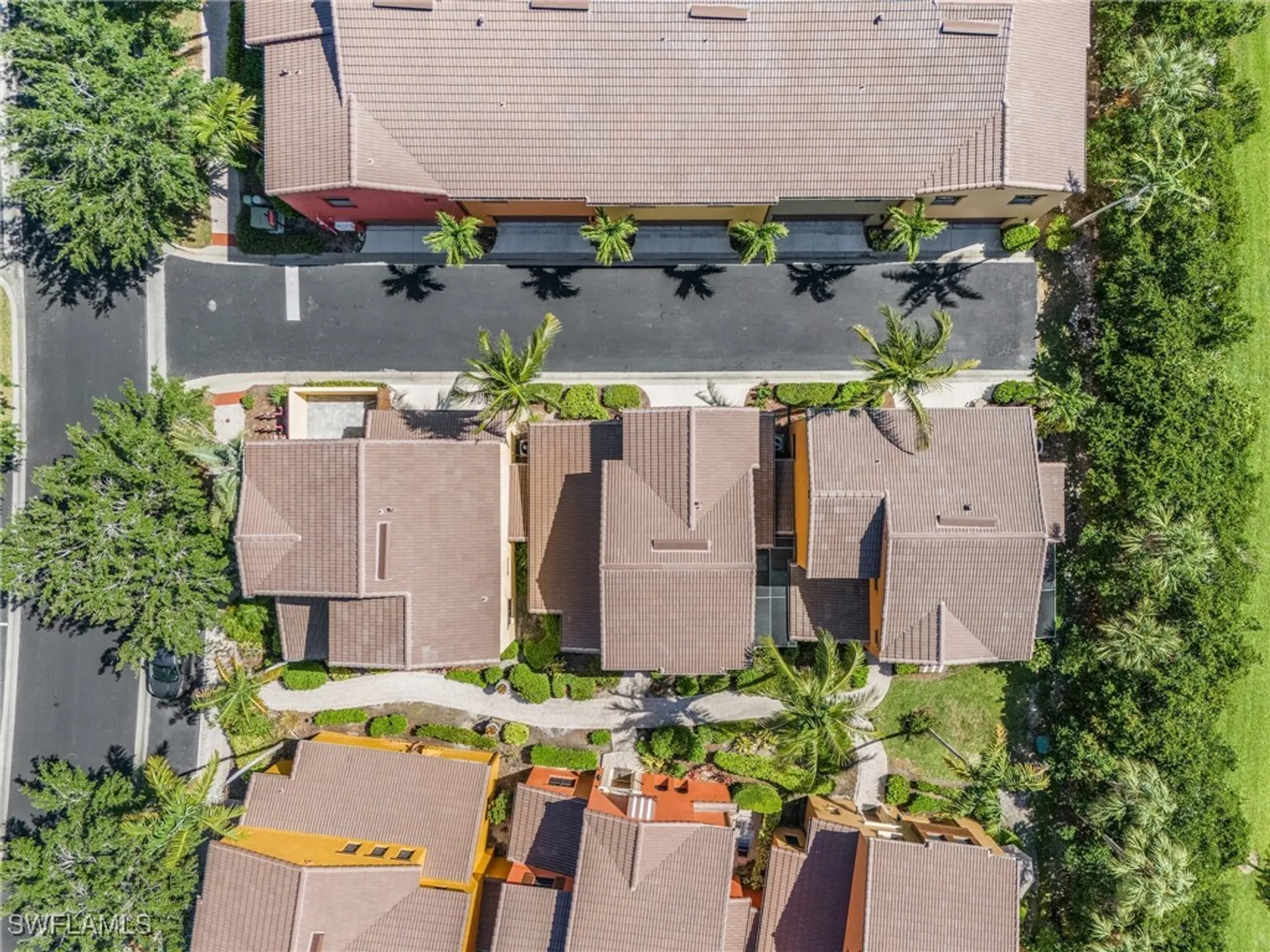 Property Slideshow image 27 of 30 | 9118 chula vista st 12002, Naples, FL, 34113