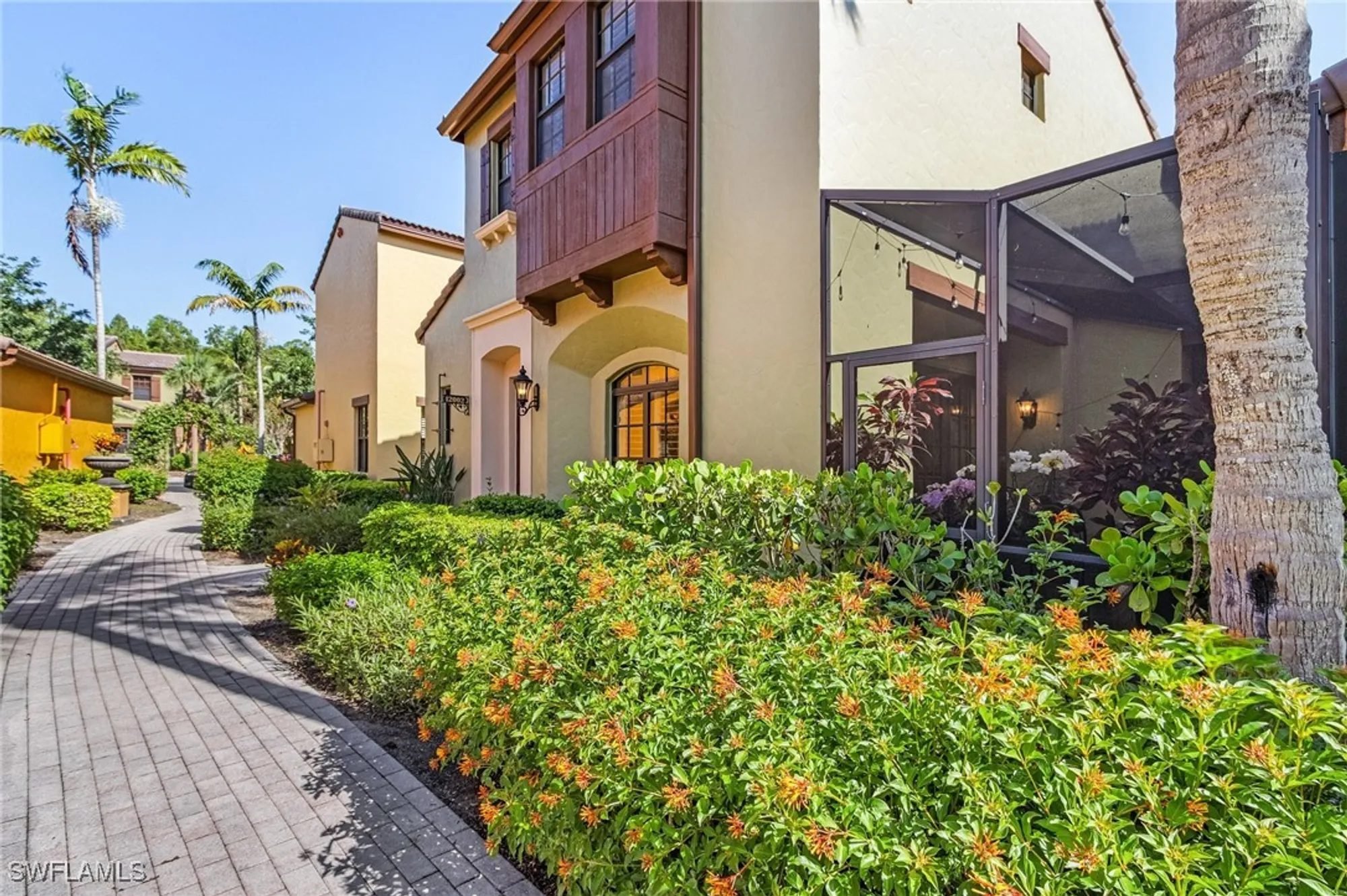 Property Slideshow image 2 of 30 | 9118 chula vista st 12002, Naples, FL, 34113