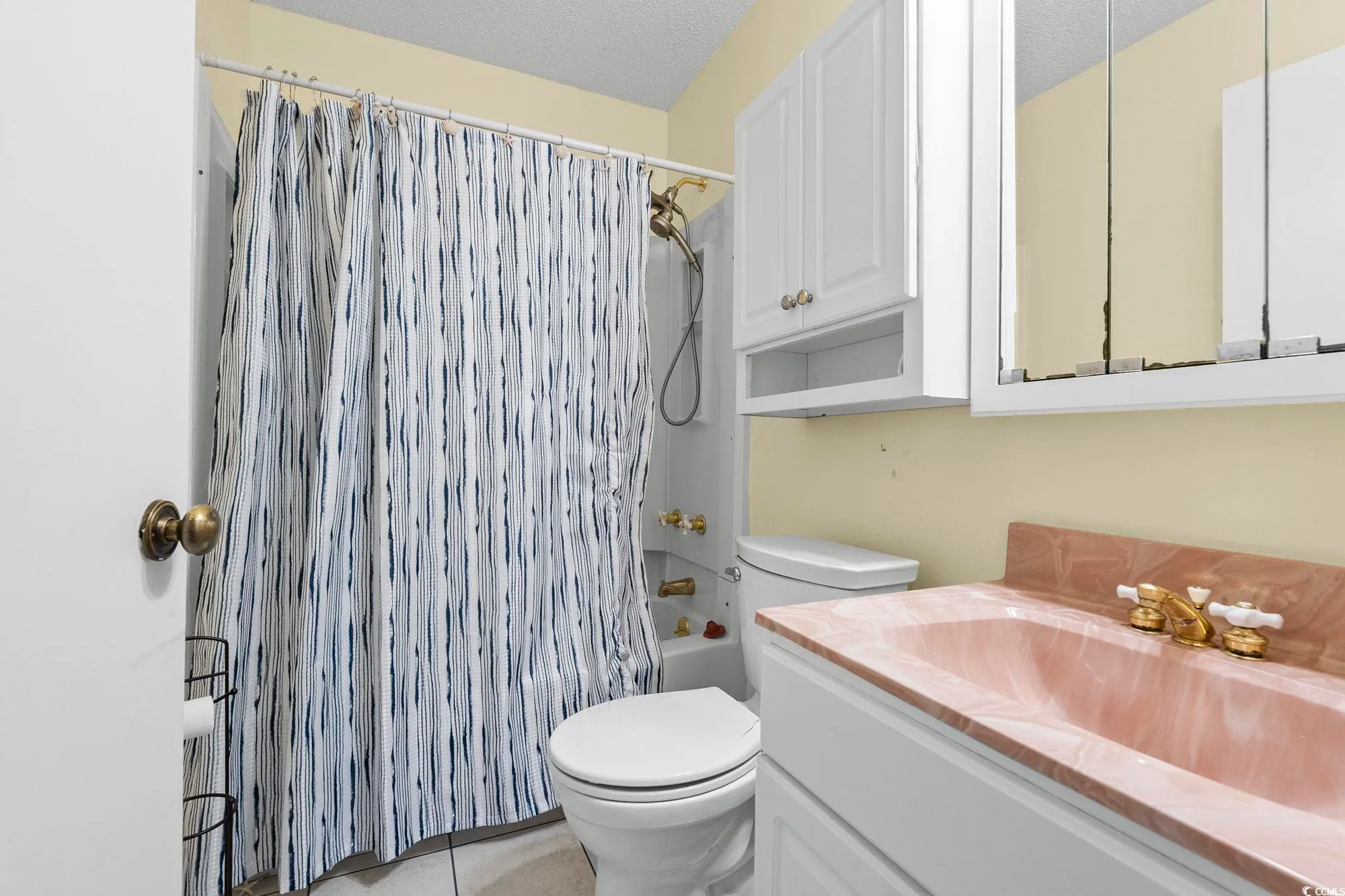 Property Slideshow image 16 of 28 | 6658 wisteria dr, Myrtle Beach, SC, 29588