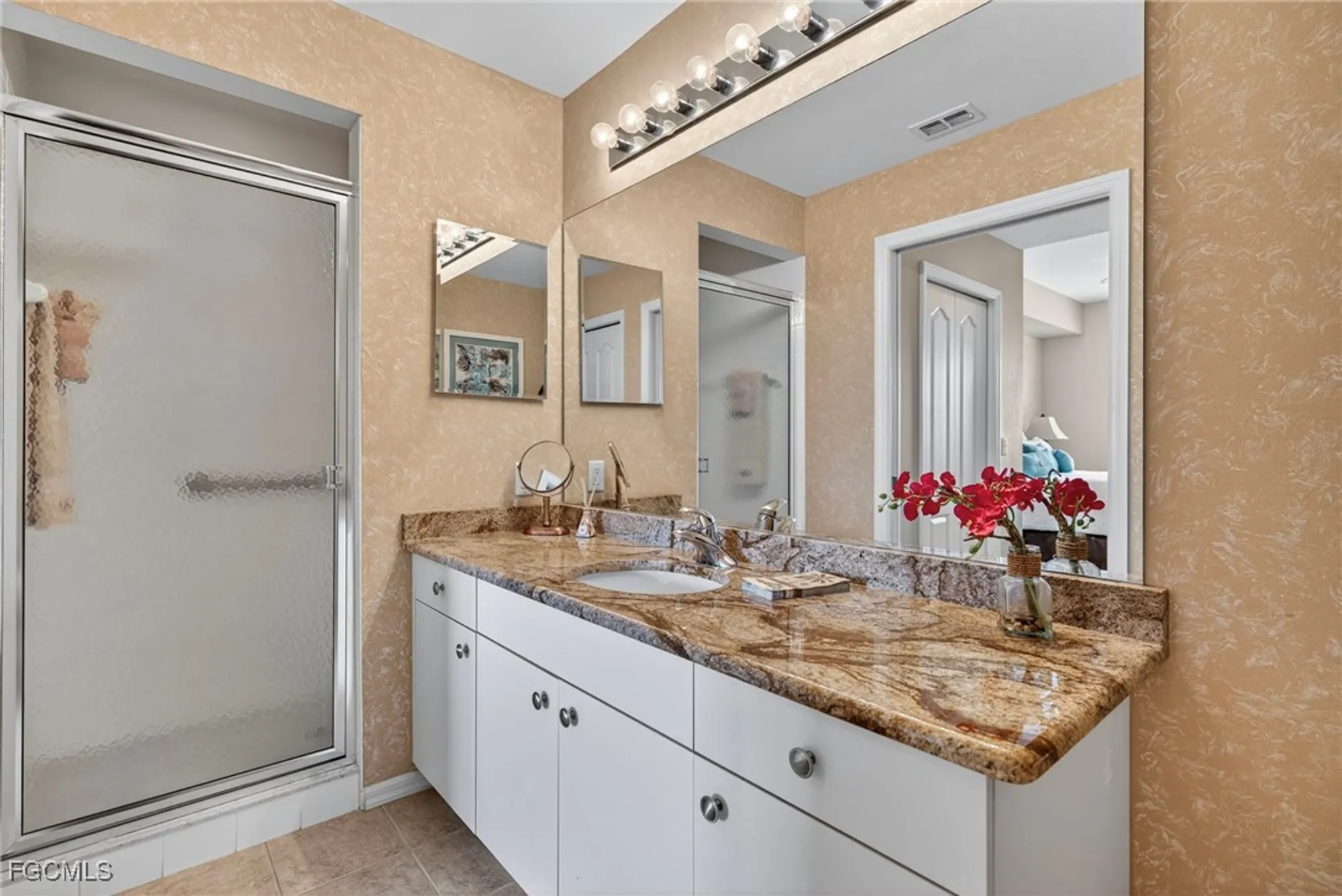 Property Slideshow image 16 of 41 | 14081 brant point cir 5403, Fort Myers, FL, 33919