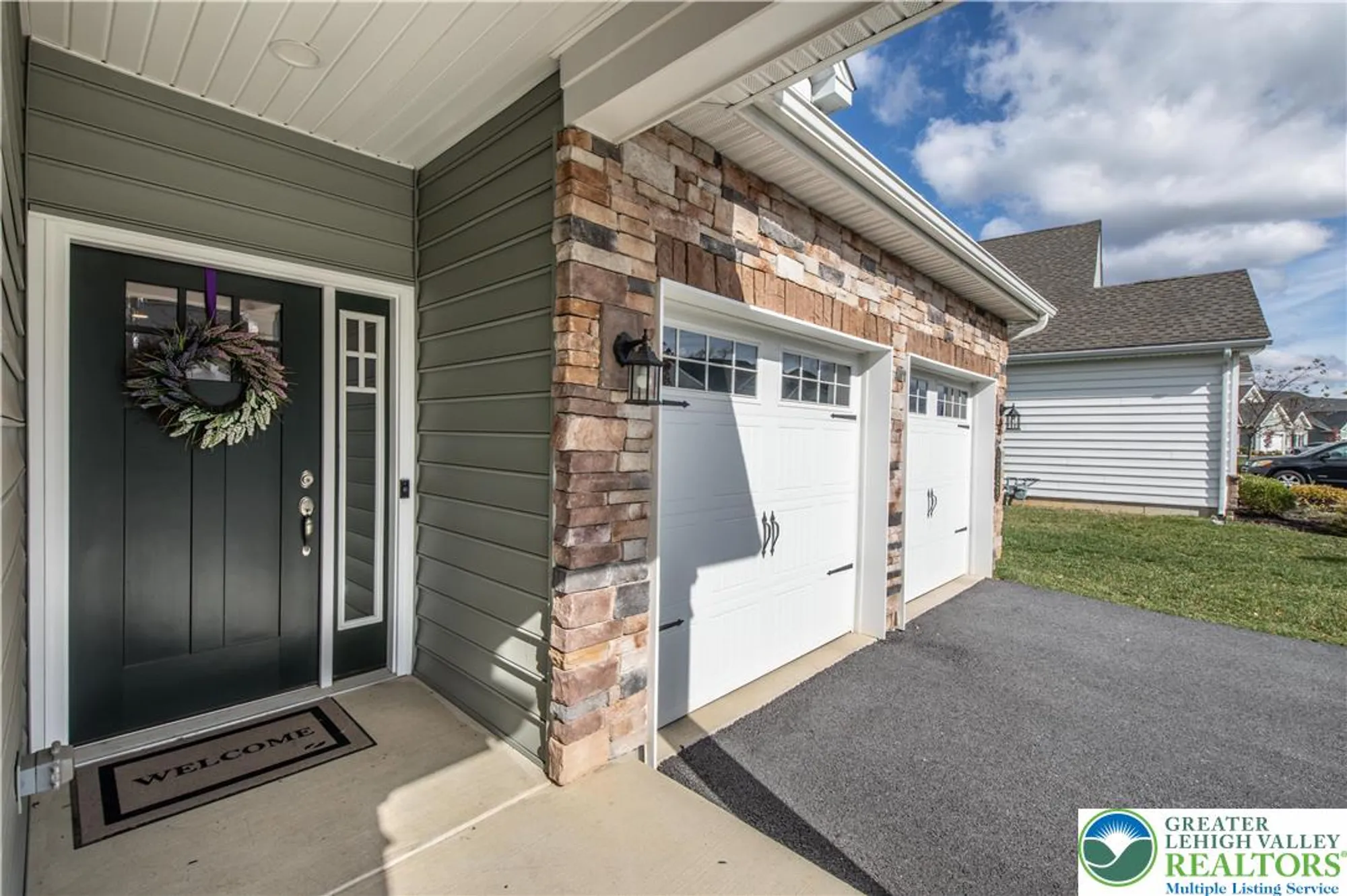 Property Slideshow image 4 of 50 | 3858 victors way, Easton, PA, 18045