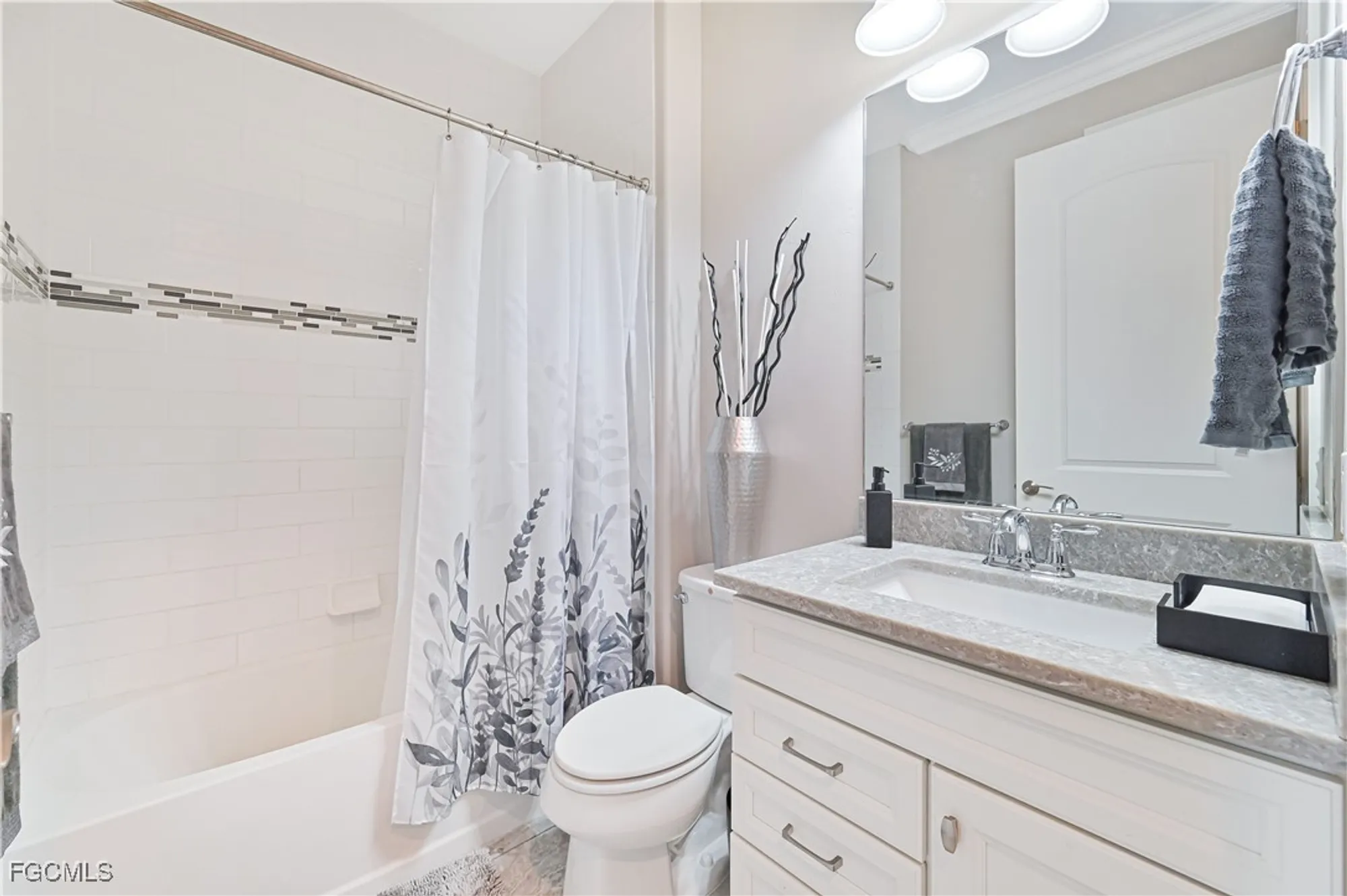 Property Slideshow image 23 of 42 | 19278 elston way, Estero, FL, 33928