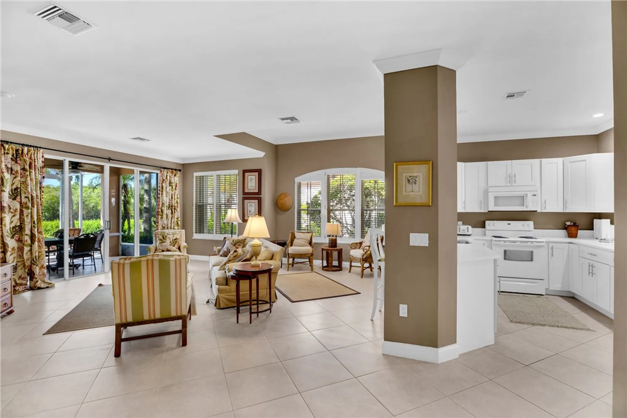 Property Slideshow image 10 of 36 | 5209 w harbor village dr, Vero Beach, FL, 32967