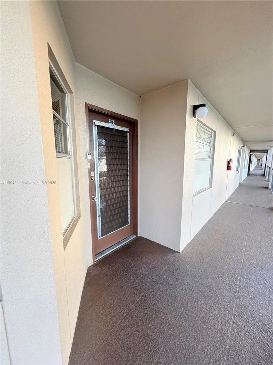 Property Slideshow image 14 of 37 | 1300 sw 124th ter 304p, Pembroke Pines, FL, 33027