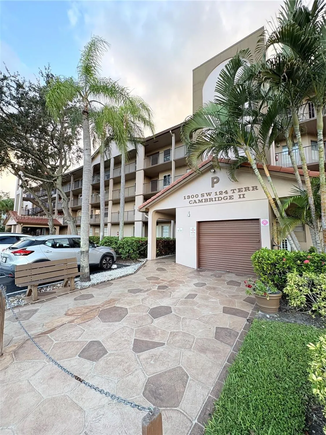Property Slideshow image 19 of 37 | 1300 sw 124th ter 304p, Pembroke Pines, FL, 33027