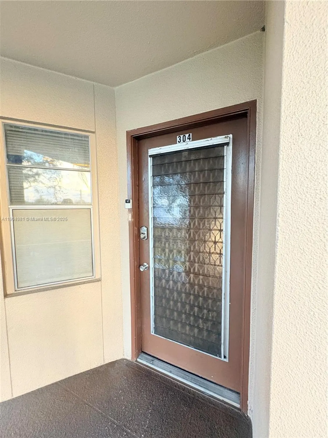 Property Slideshow image 13 of 37 | 1300 sw 124th ter 304p, Pembroke Pines, FL, 33027