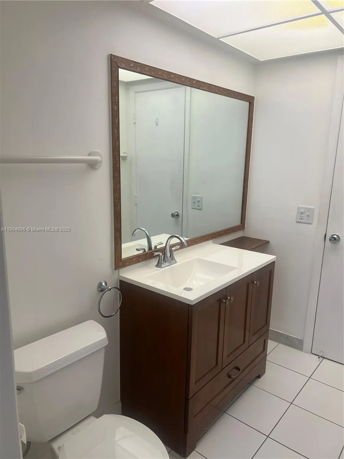 Property Slideshow image 15 of 48 | 2501 w golf blvd apt 128, Pompano Beach, FL, 33064