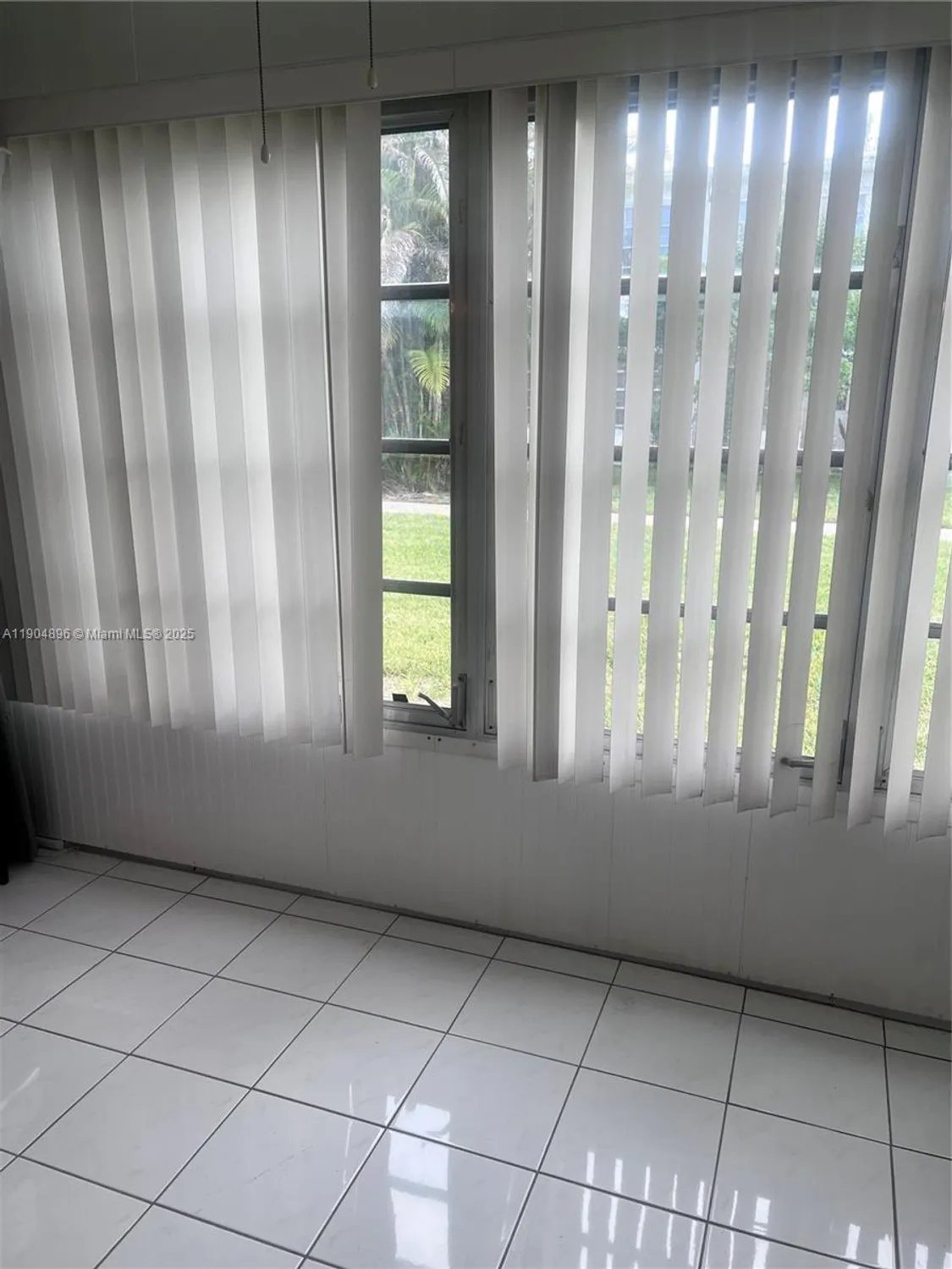 Property Slideshow image 18 of 48 | 2501 w golf blvd apt 128, Pompano Beach, FL, 33064