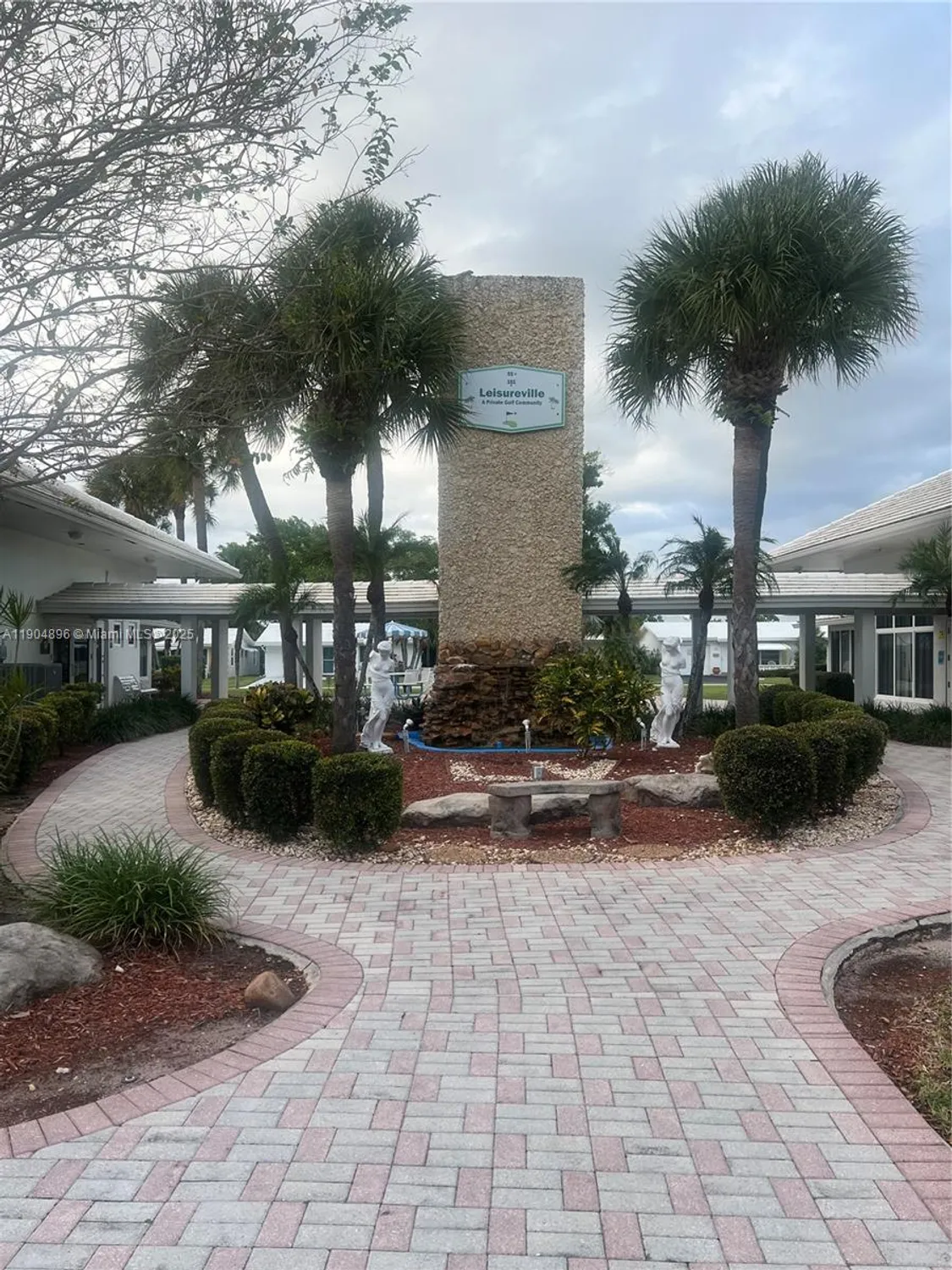 Property Slideshow image 36 of 48 | 2501 w golf blvd apt 128, Pompano Beach, FL, 33064