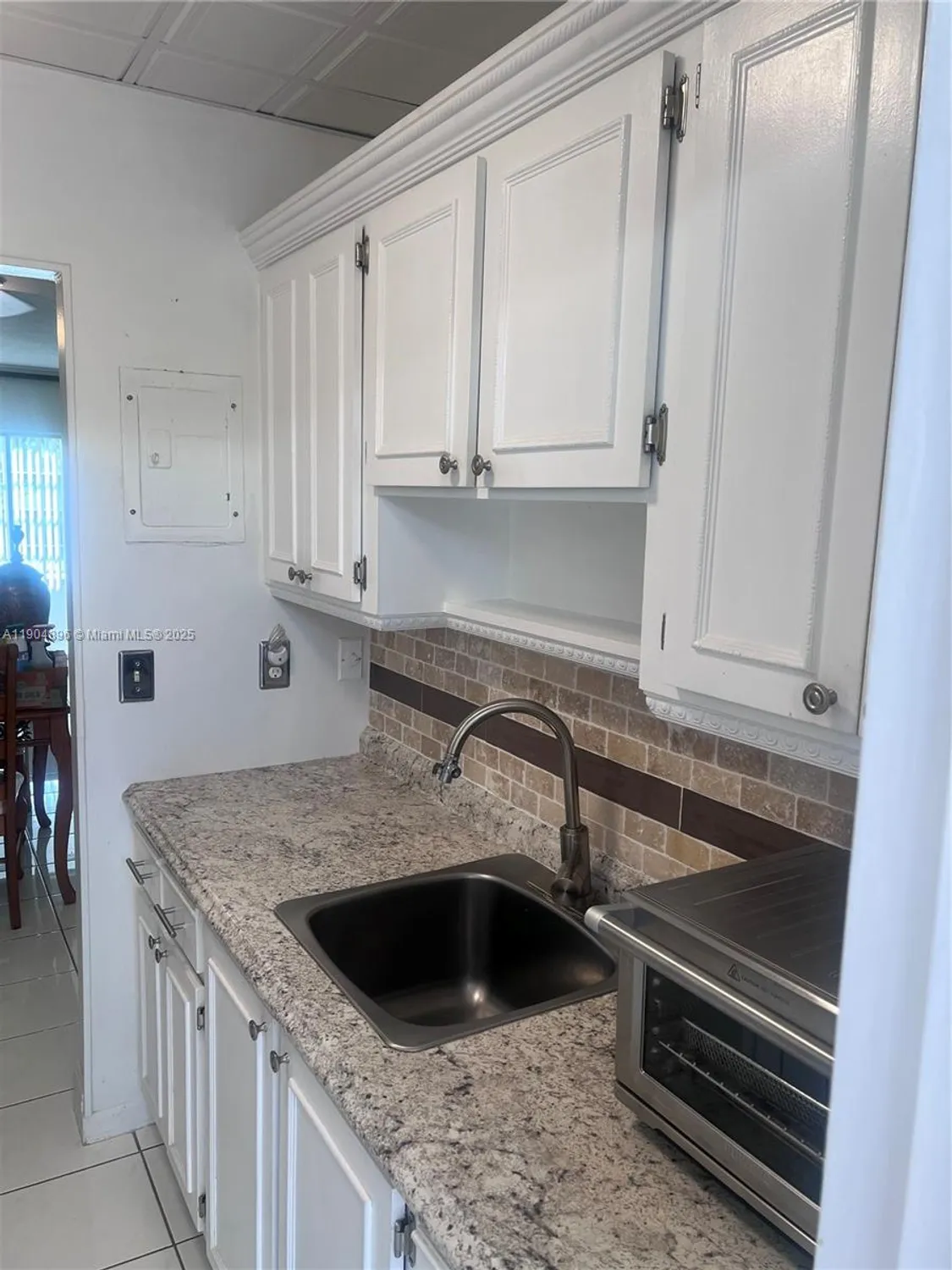 Property Slideshow image 4 of 48 | 2501 w golf blvd apt 128, Pompano Beach, FL, 33064