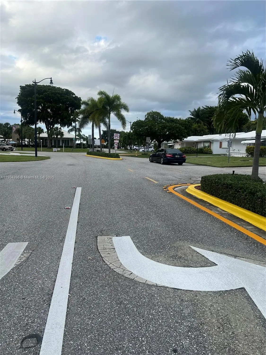 Property Slideshow image 42 of 48 | 2501 w golf blvd apt 128, Pompano Beach, FL, 33064