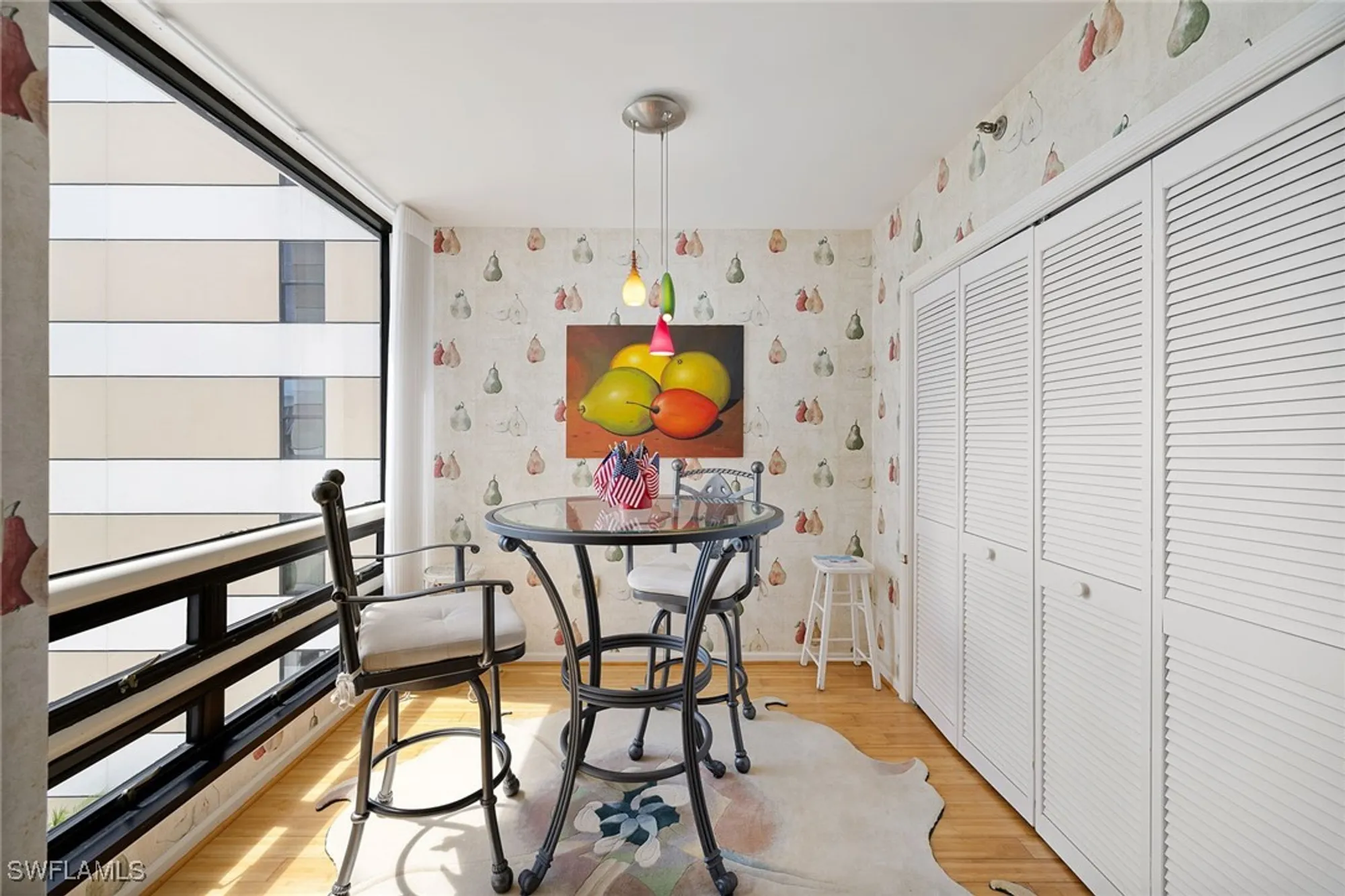 Property Slideshow image 11 of 34 | 3100 gulf shore blvd n apt 303, Naples, FL, 34103