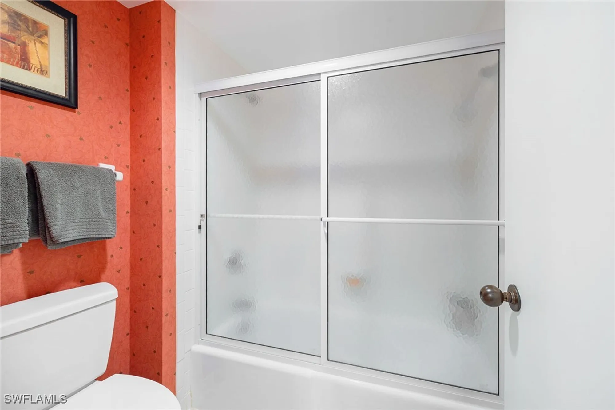 Property Slideshow image 13 of 34 | 3100 gulf shore blvd n apt 303, Naples, FL, 34103