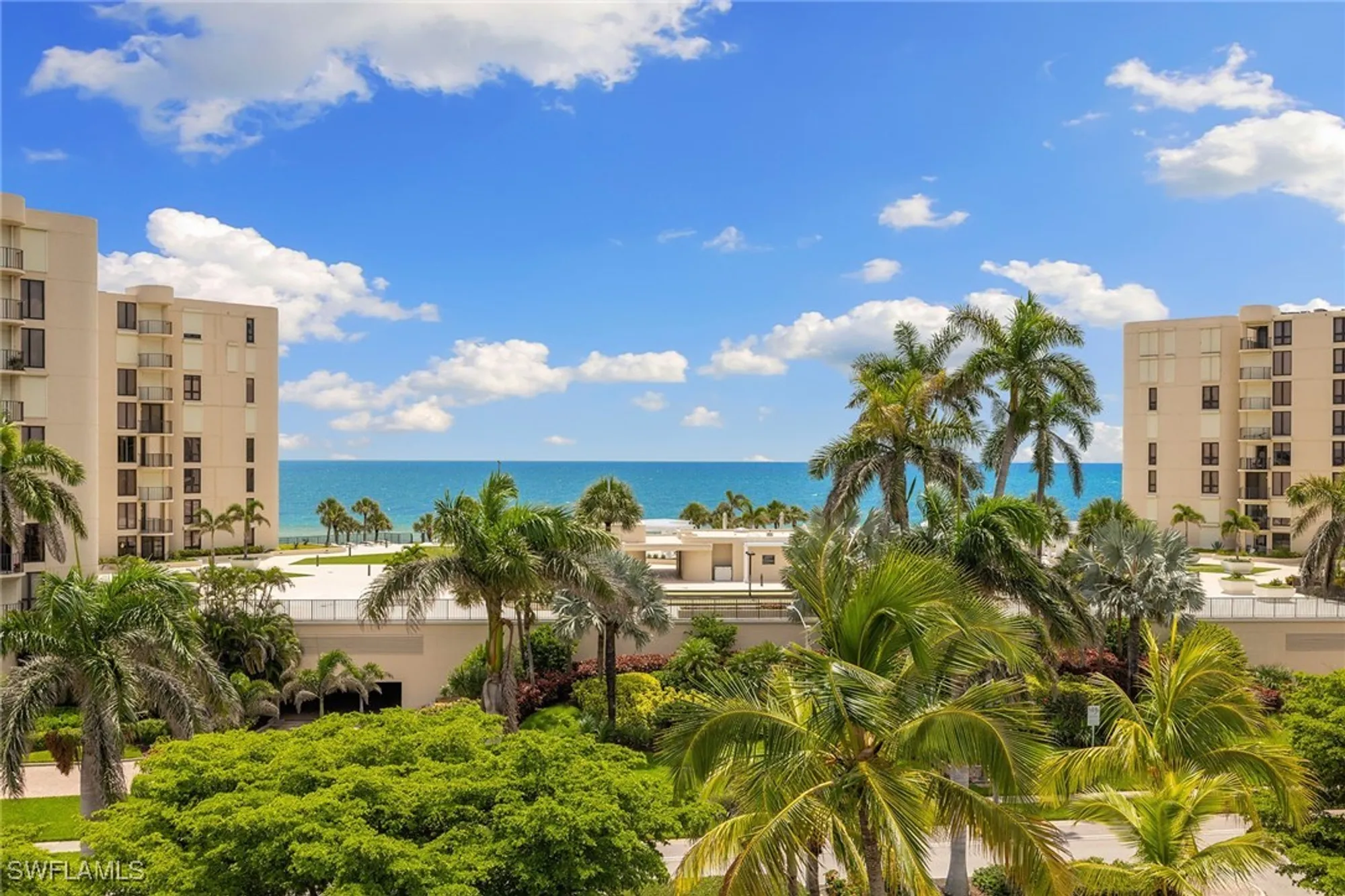 Property Slideshow image 28 of 32 | 3100 gulf shore blvd n apt 403, Naples, FL, 34103