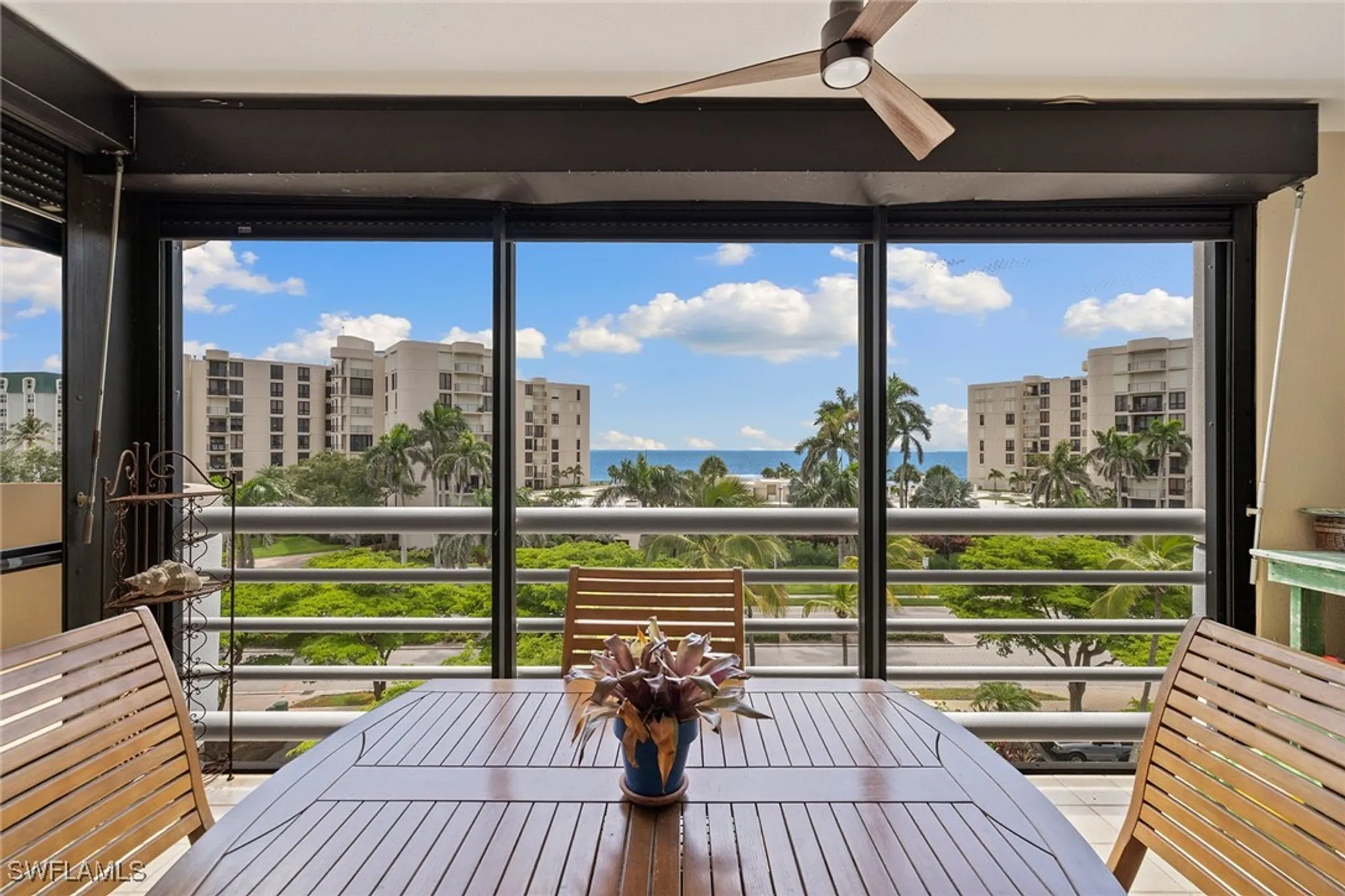 Property Slideshow image 23 of 32 | 3100 gulf shore blvd n apt 403, Naples, FL, 34103